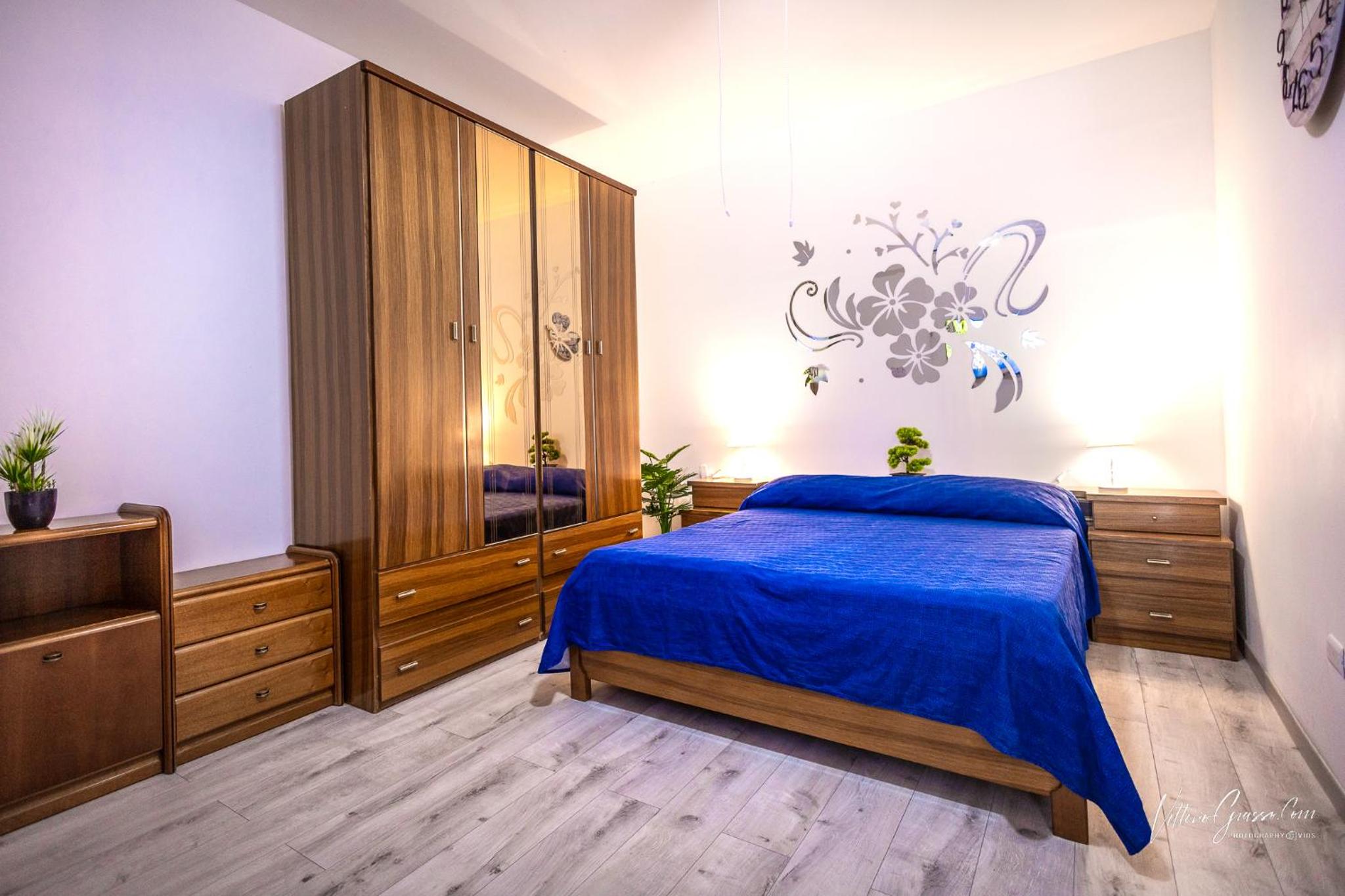 Studio Apartment with One Double Bed