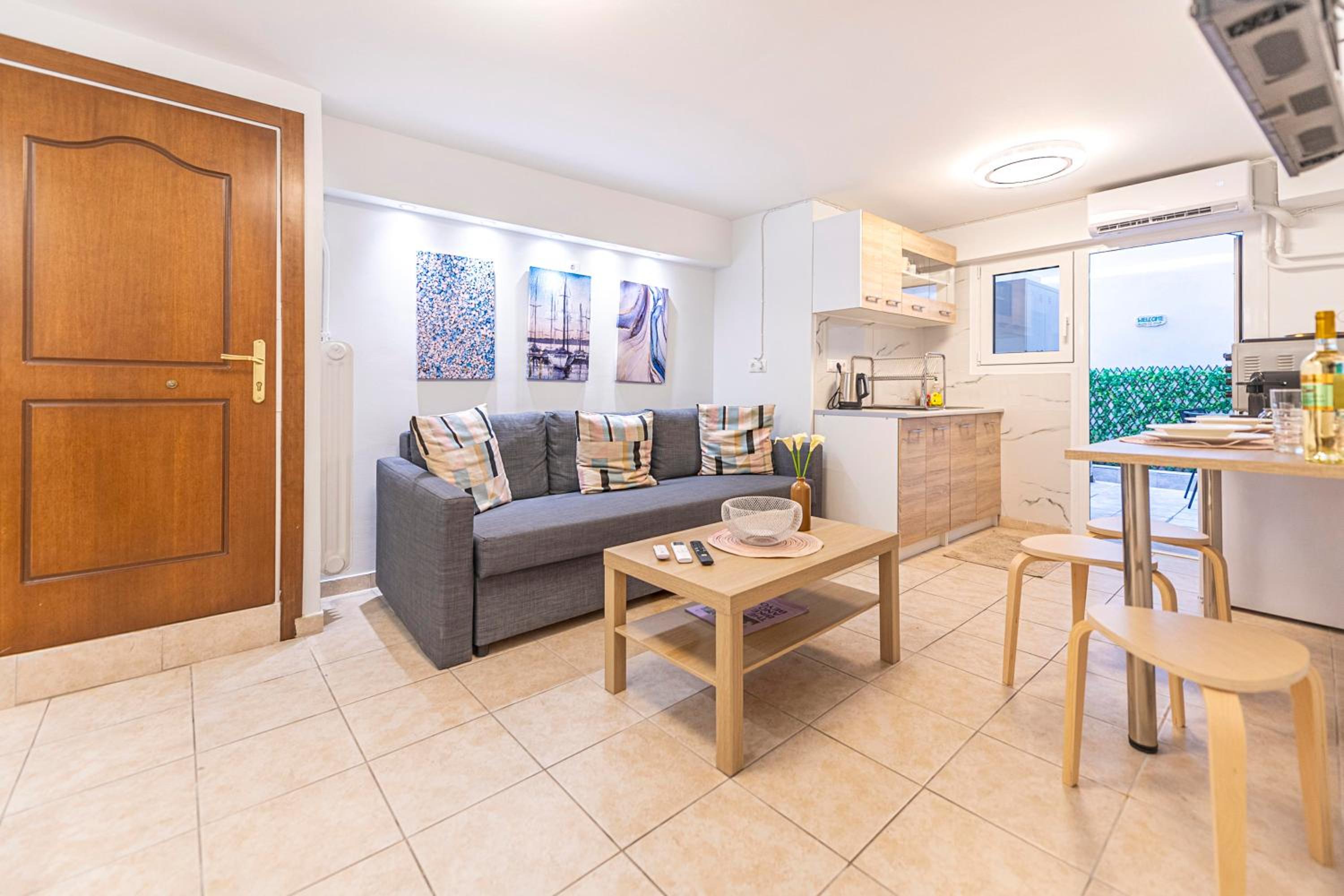 One-Bedroom Apartment