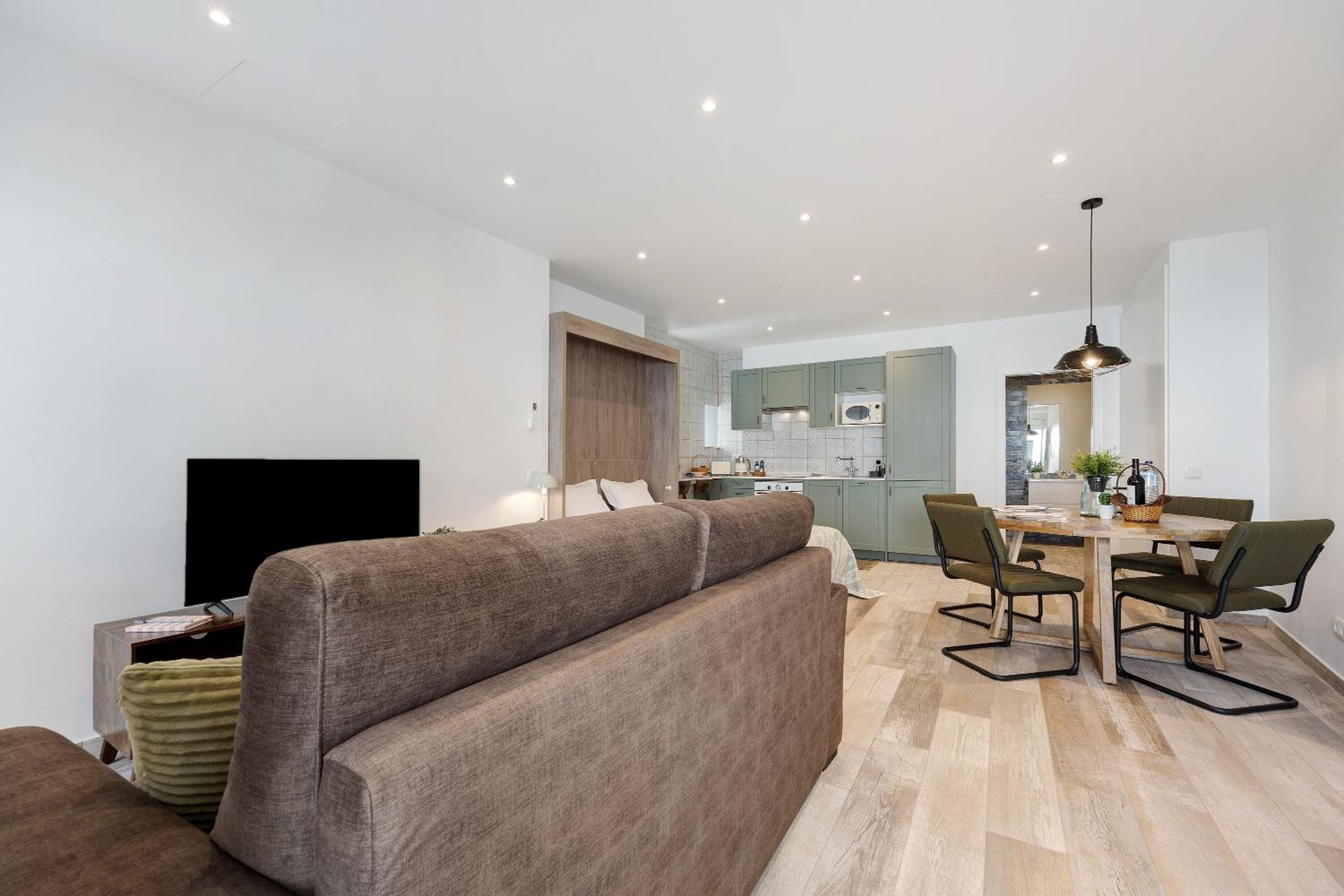 Superior Apartment with City View photo 3