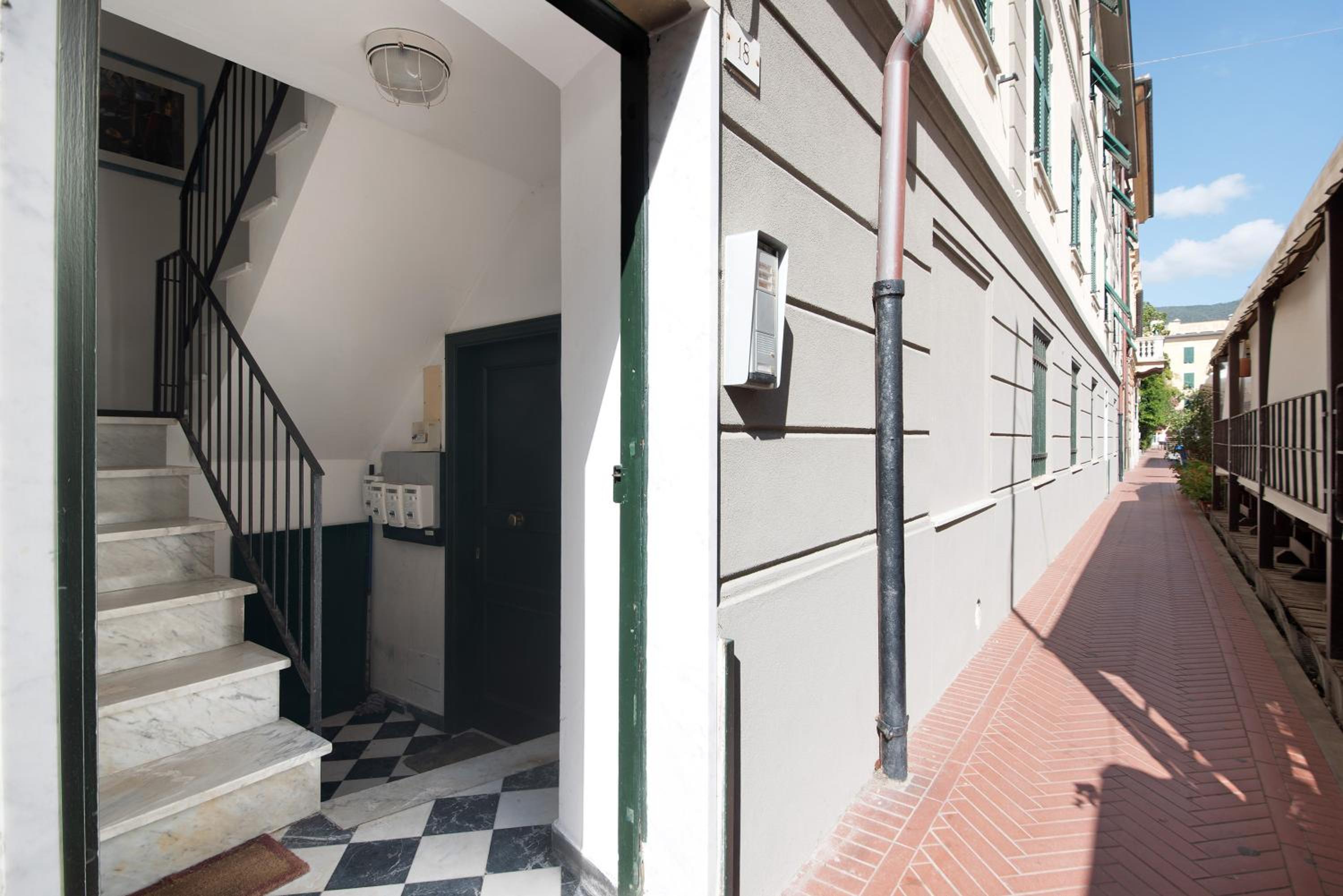 Two-Bedroom Deluxe Apartment with Garden View photo 3