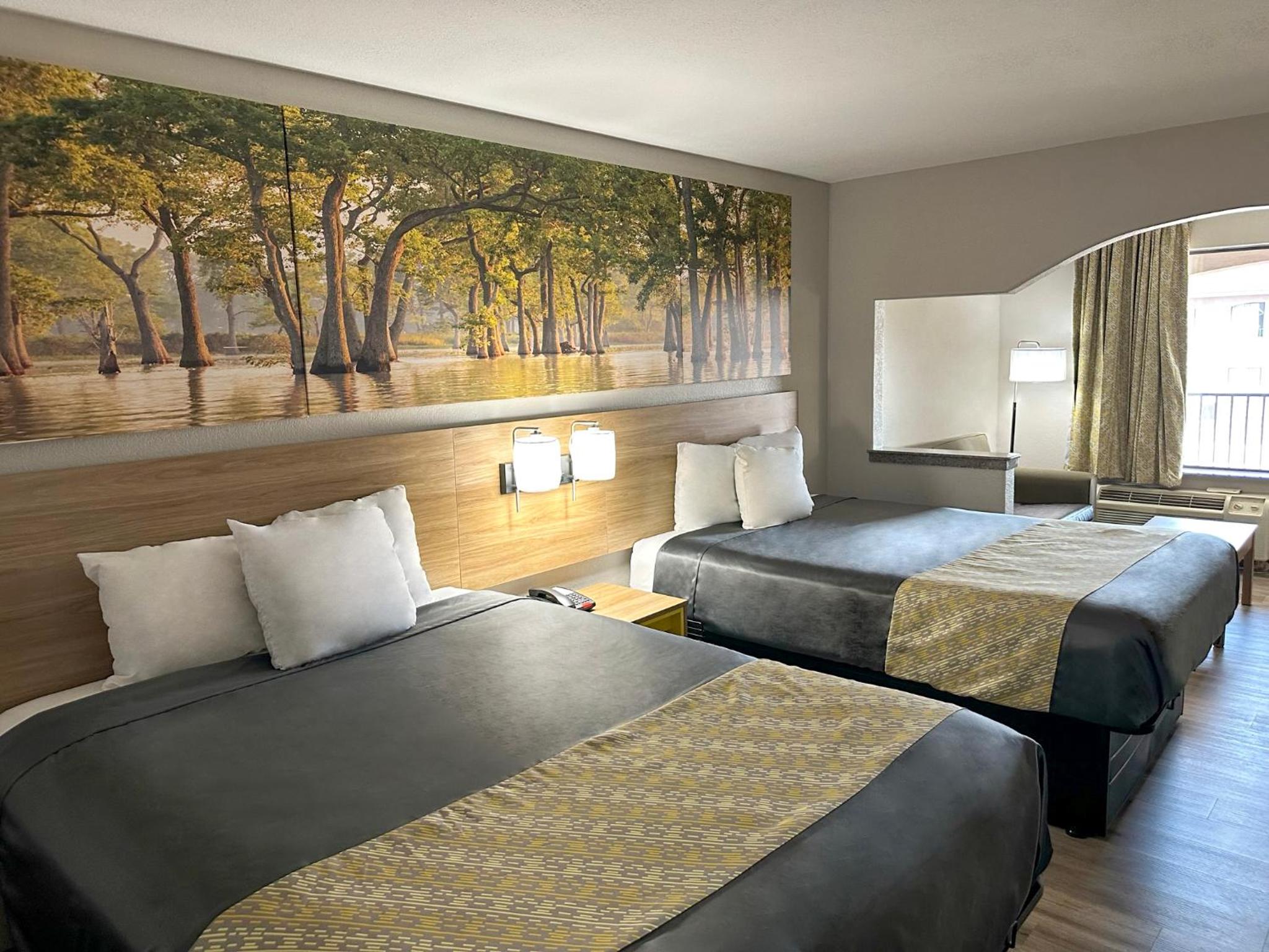 Suite with Two Queen Beds - Non-Smoking - Photo 3