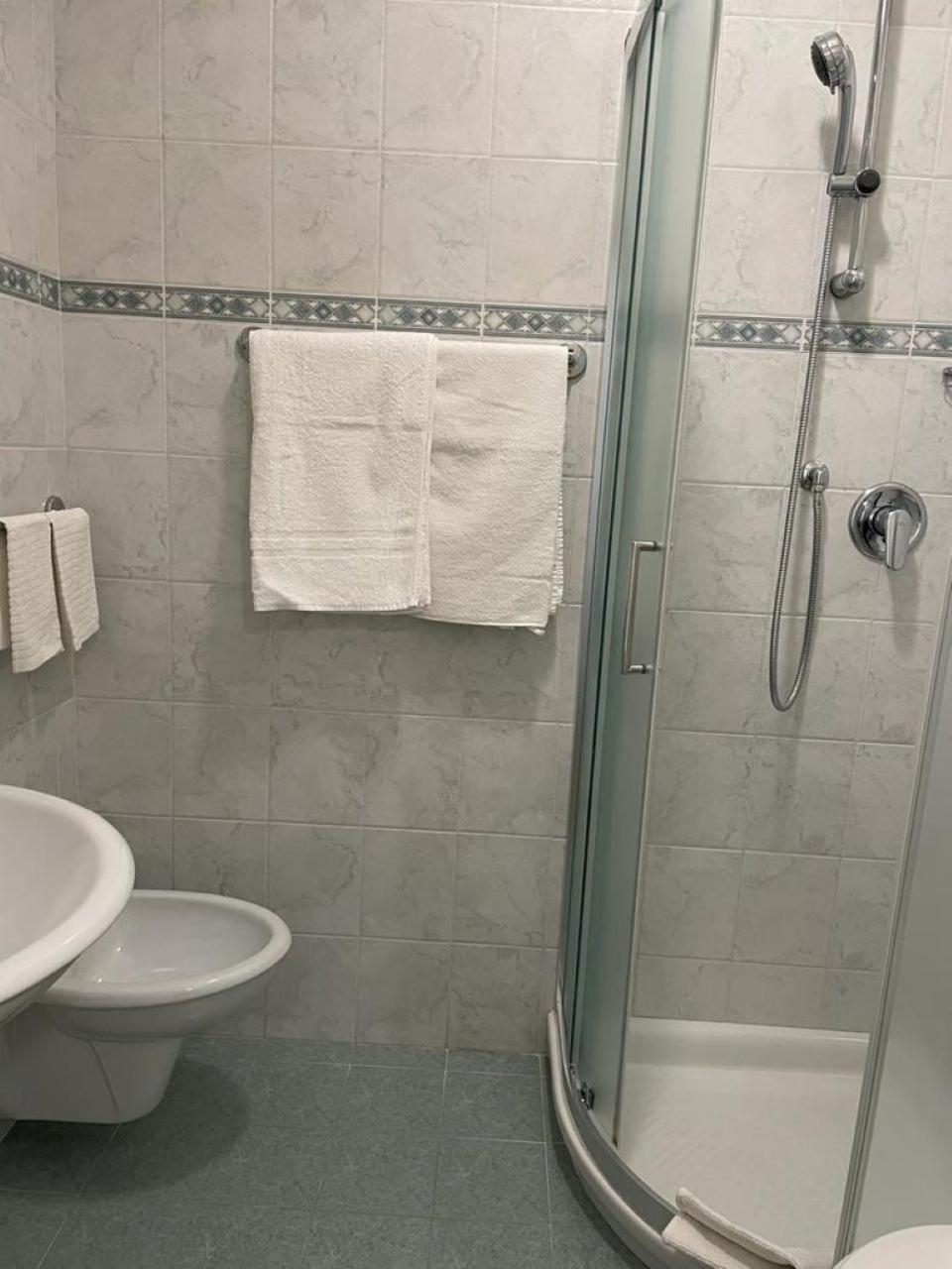 Standard Double or Twin Room with Balcony photo 2
