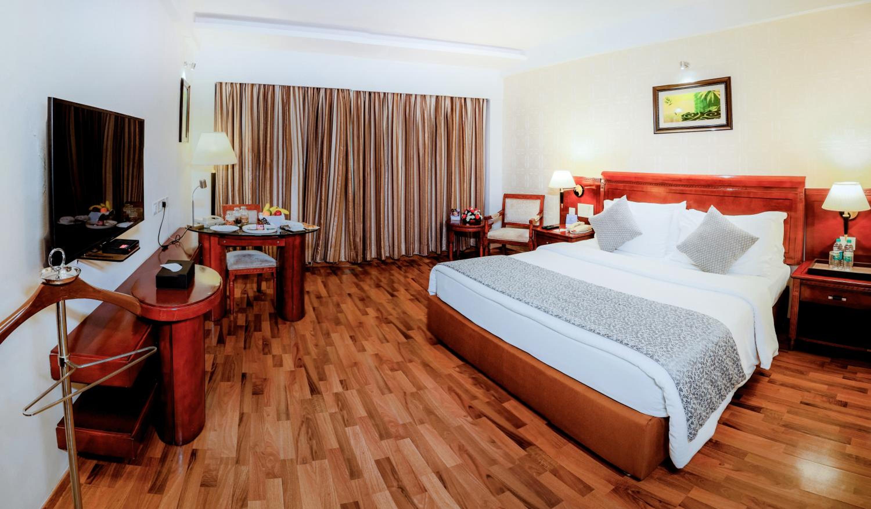 Deluxe Double or Twin Room - Photo 3
