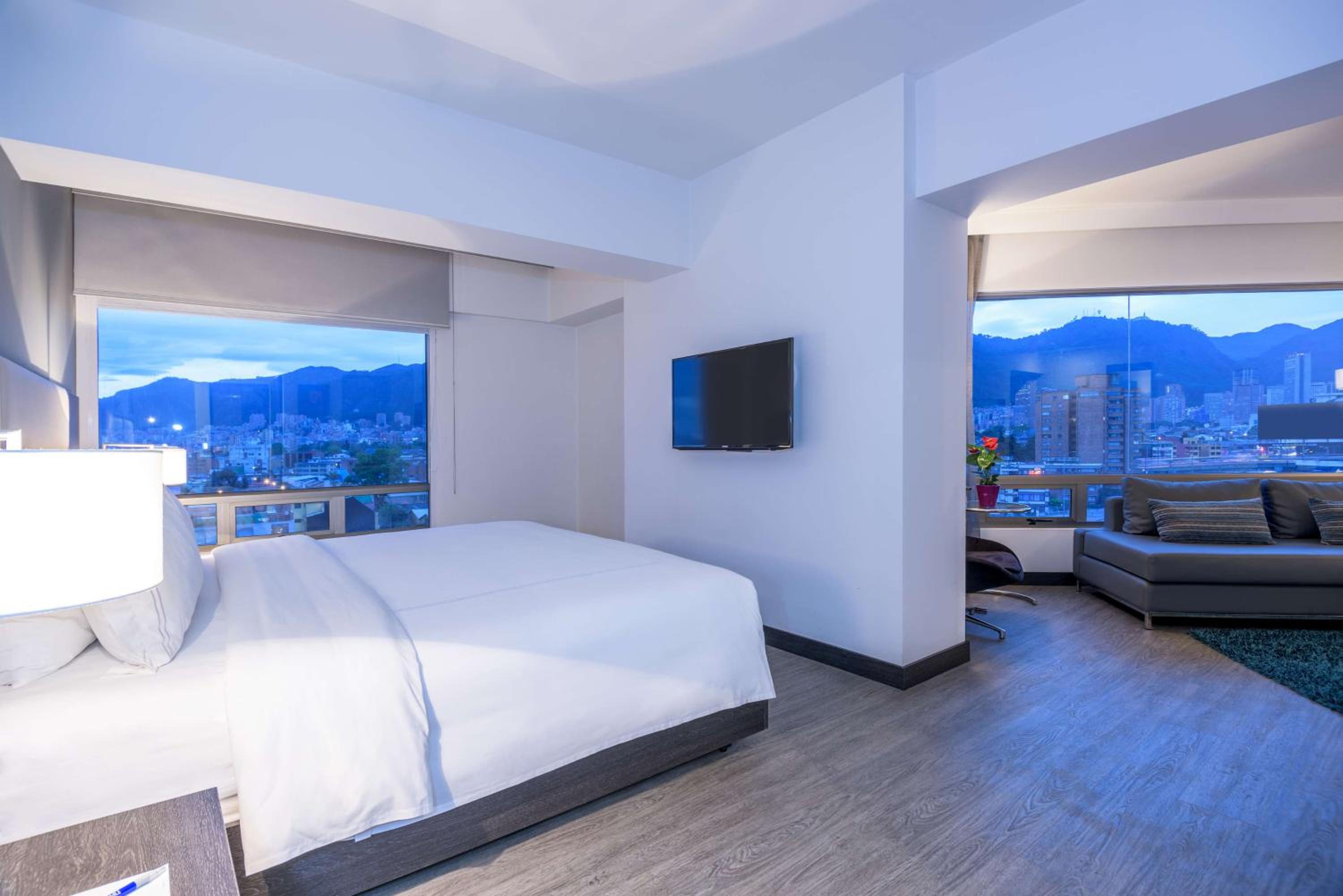 Junior Suite with Extra Bed (2 Adults + 1 Child) photo 1