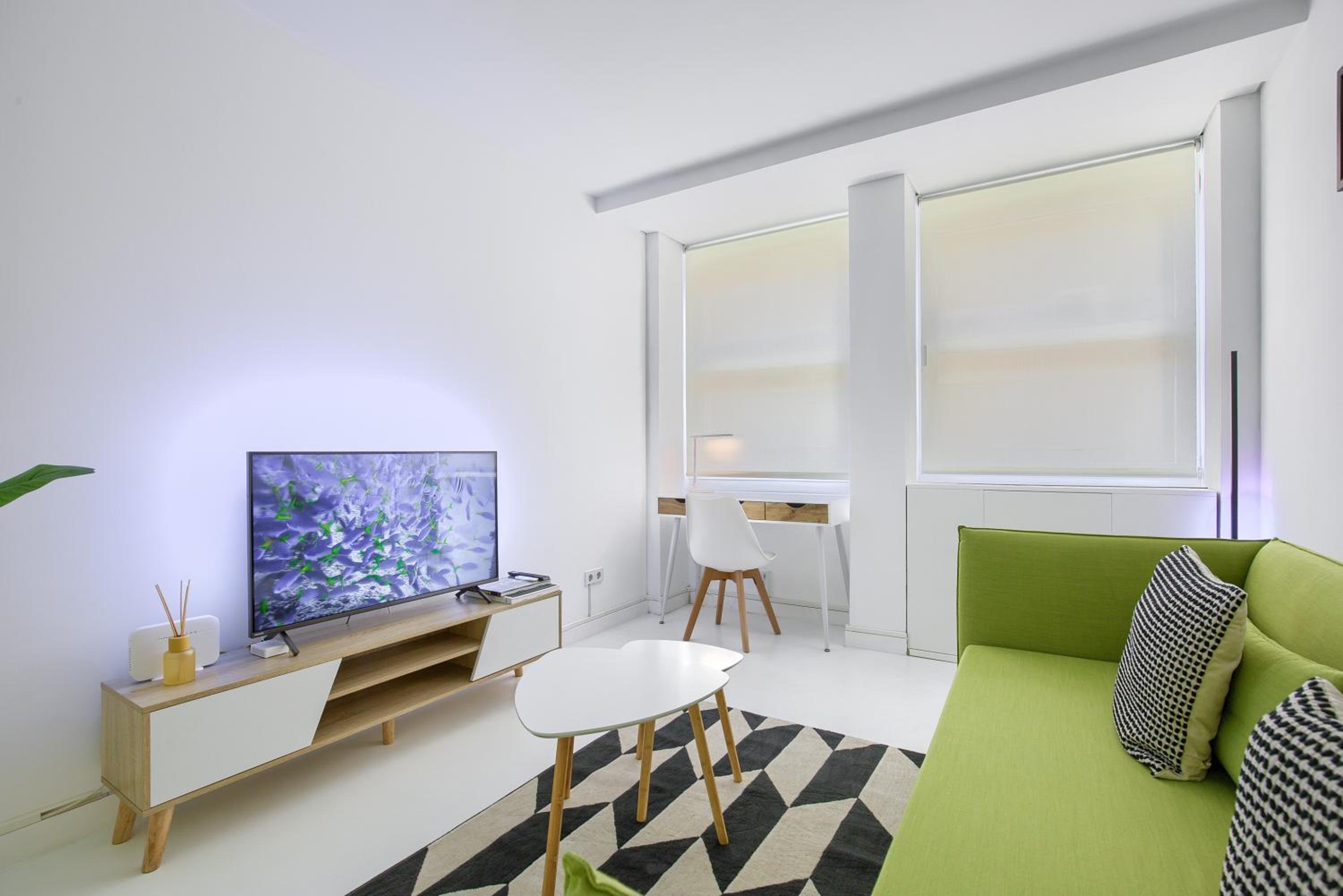 One-Bedroom Apartment photo 2