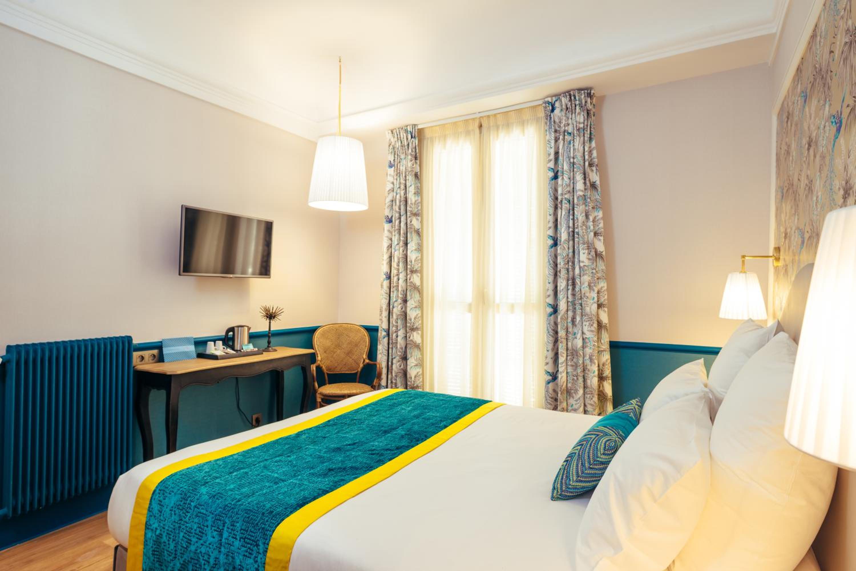 Classic Double or Twin Room - Photo 15