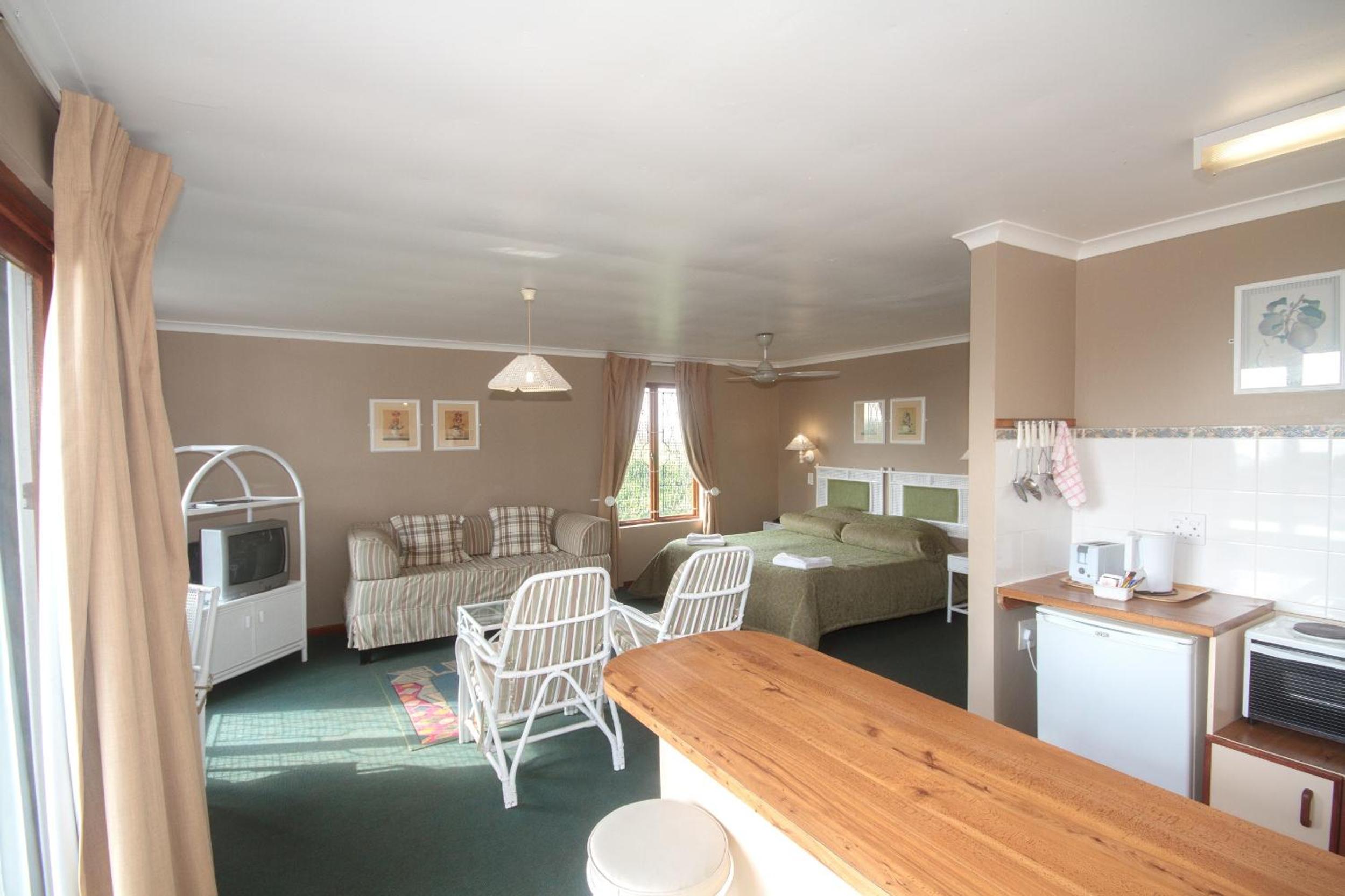 Chalet (2 Adults ) Open Plan  photo 2
