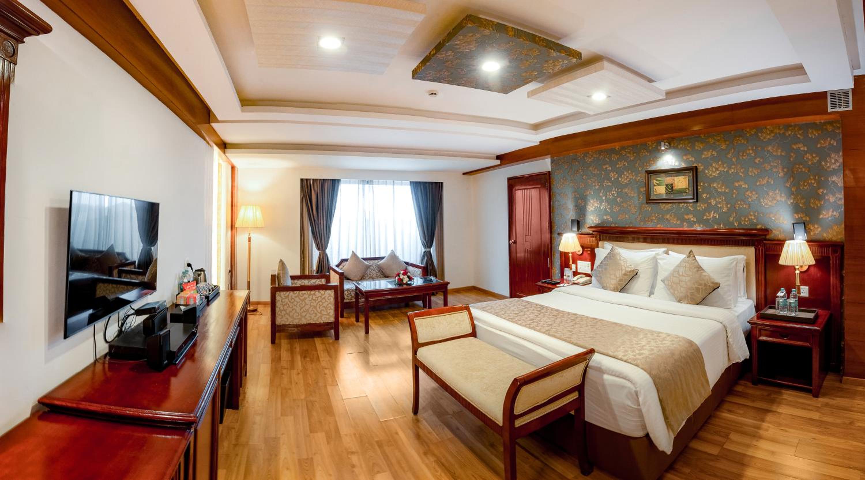 Luxury Suite