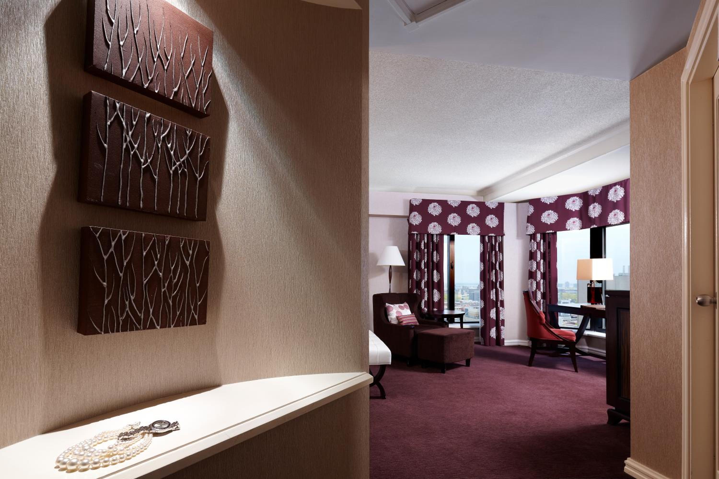 King Suite with View