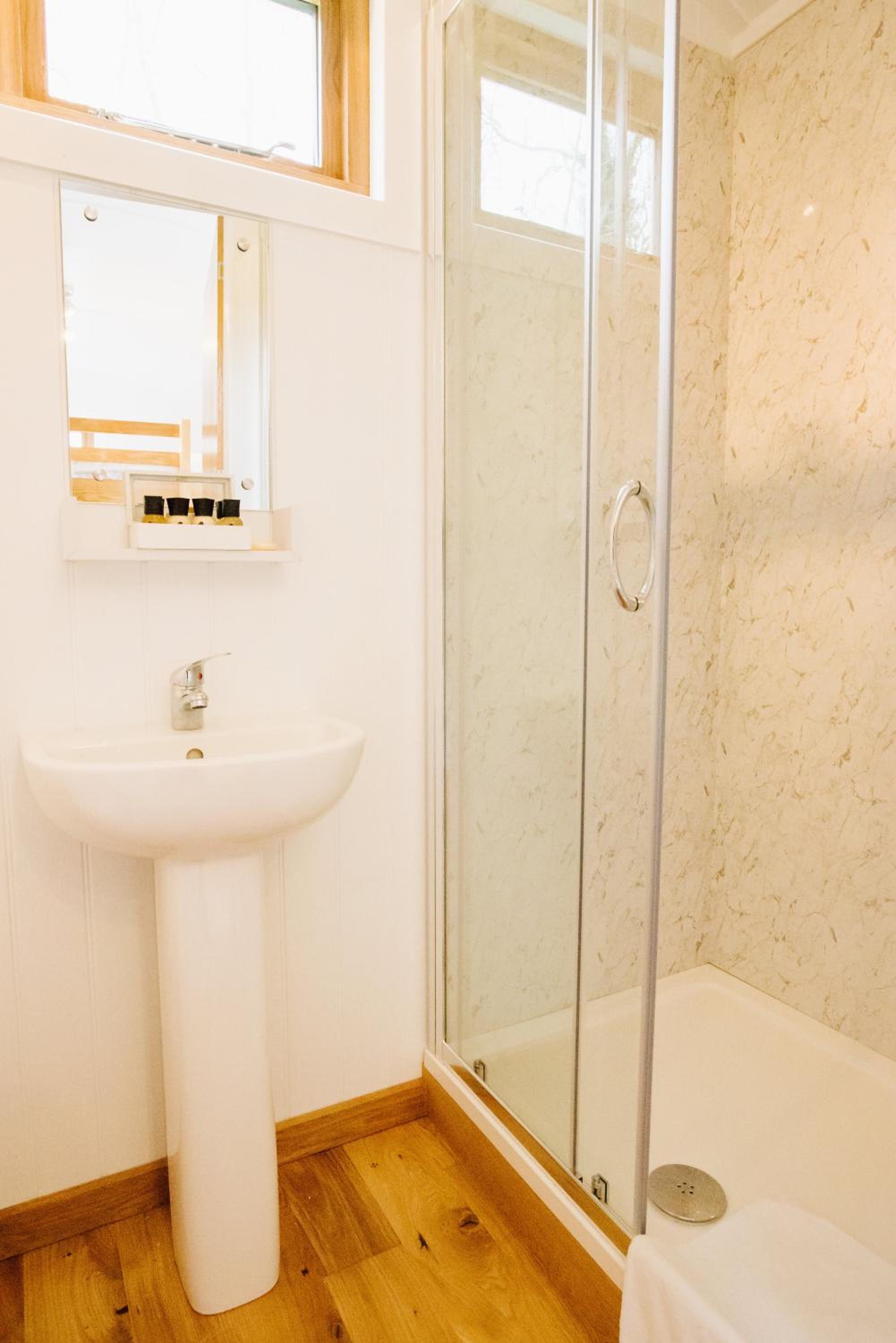 Double or Twin Room photo 3