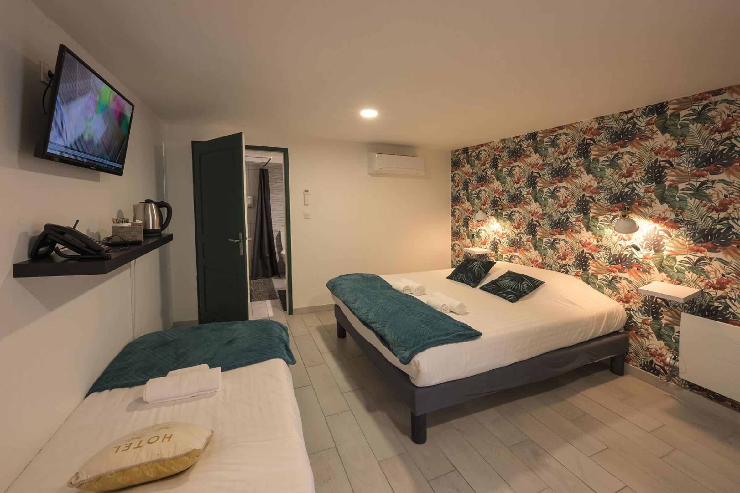 Triple Room - Disability Access - Photo 2