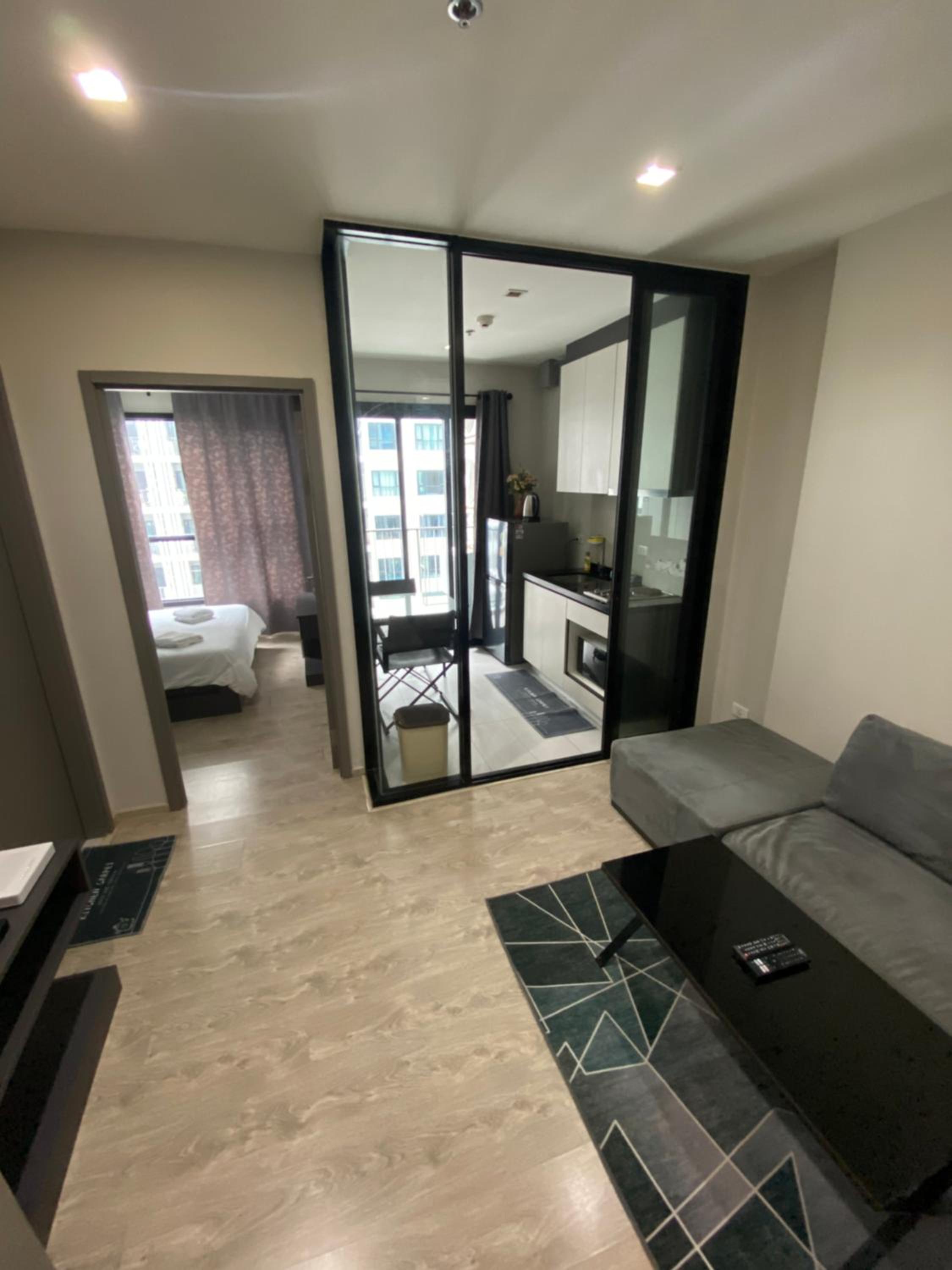 One-Bedroom Apartment - Photo 35