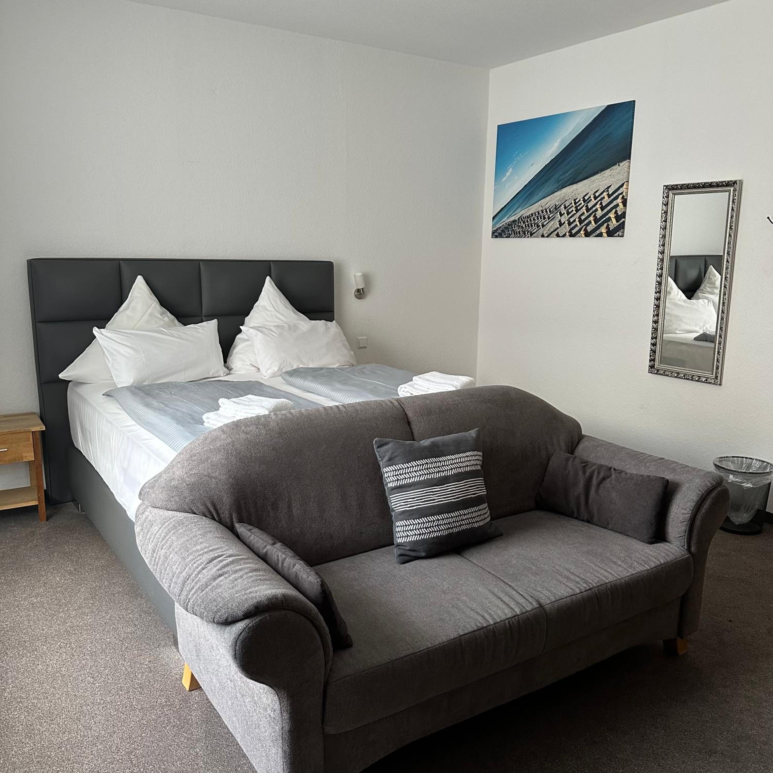 Superior King Room - Photo 3