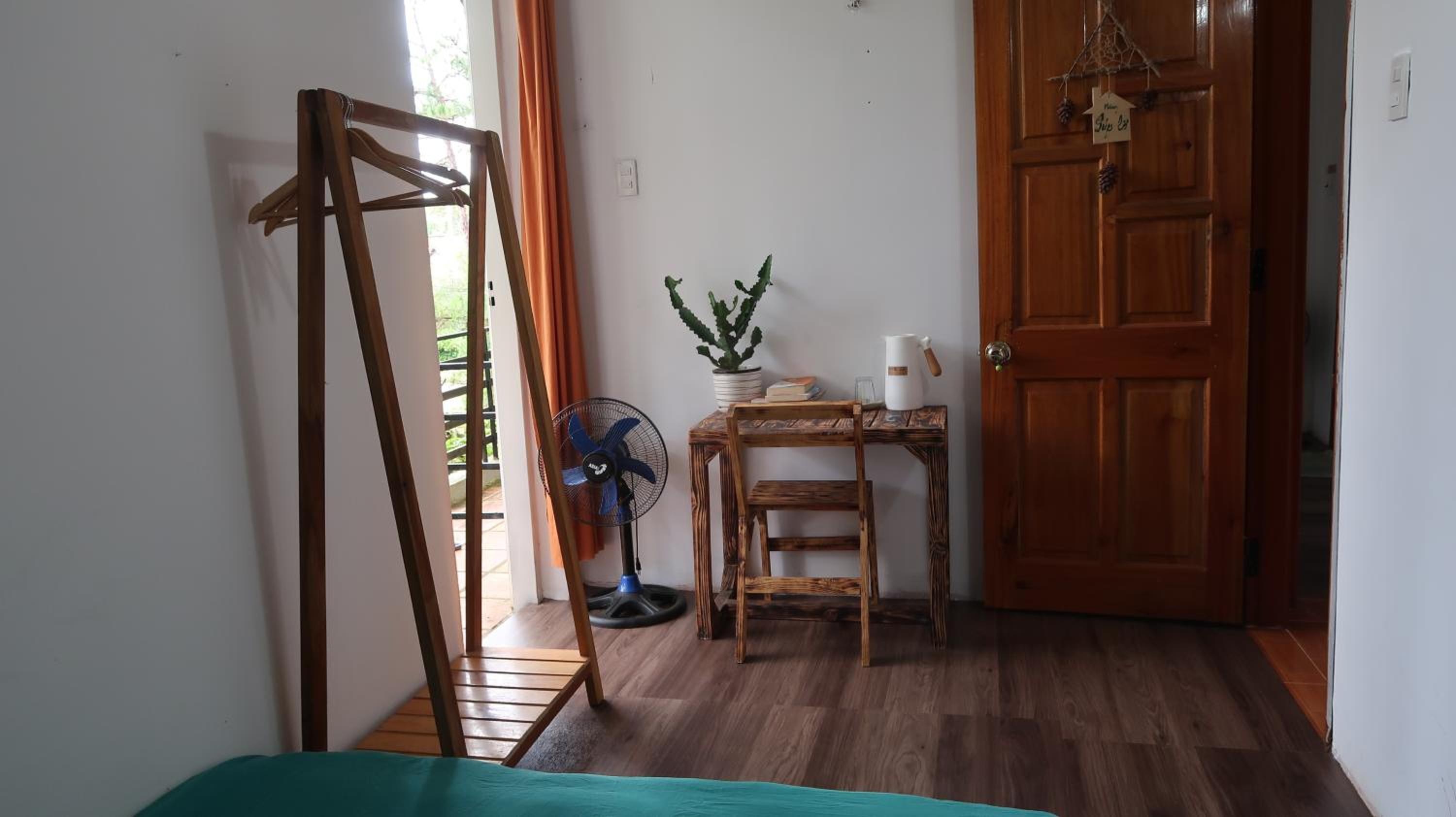 Queen Room with Balcony photo 3