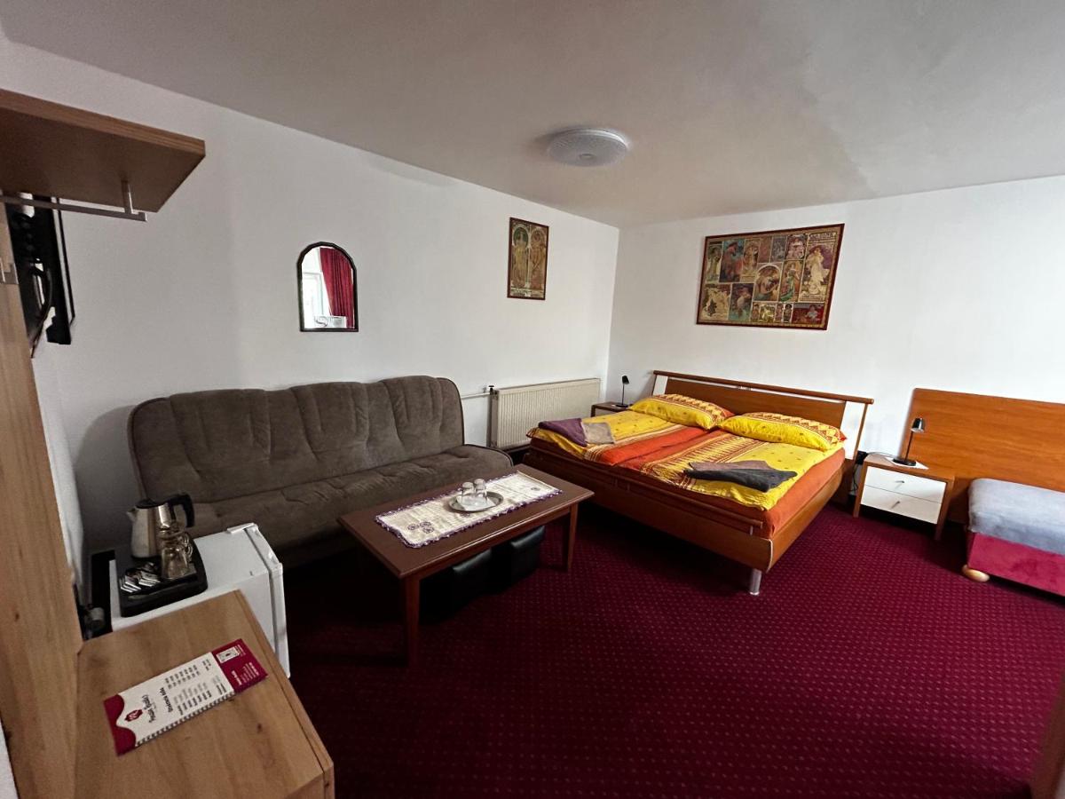 Deluxe Triple Room photo 2