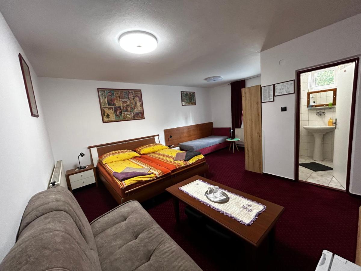 Deluxe Triple Room photo 1
