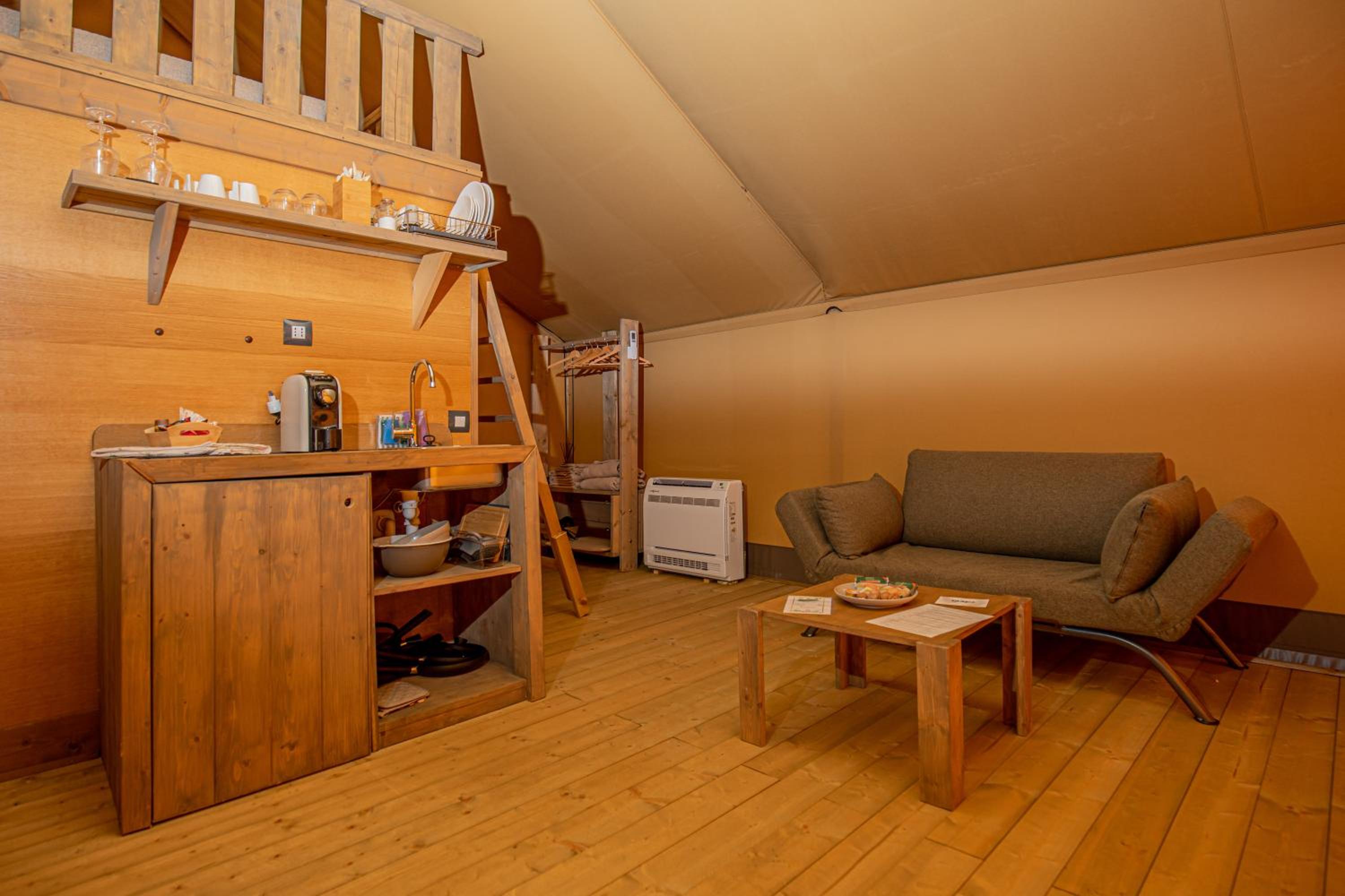 Suite Tent photo 1