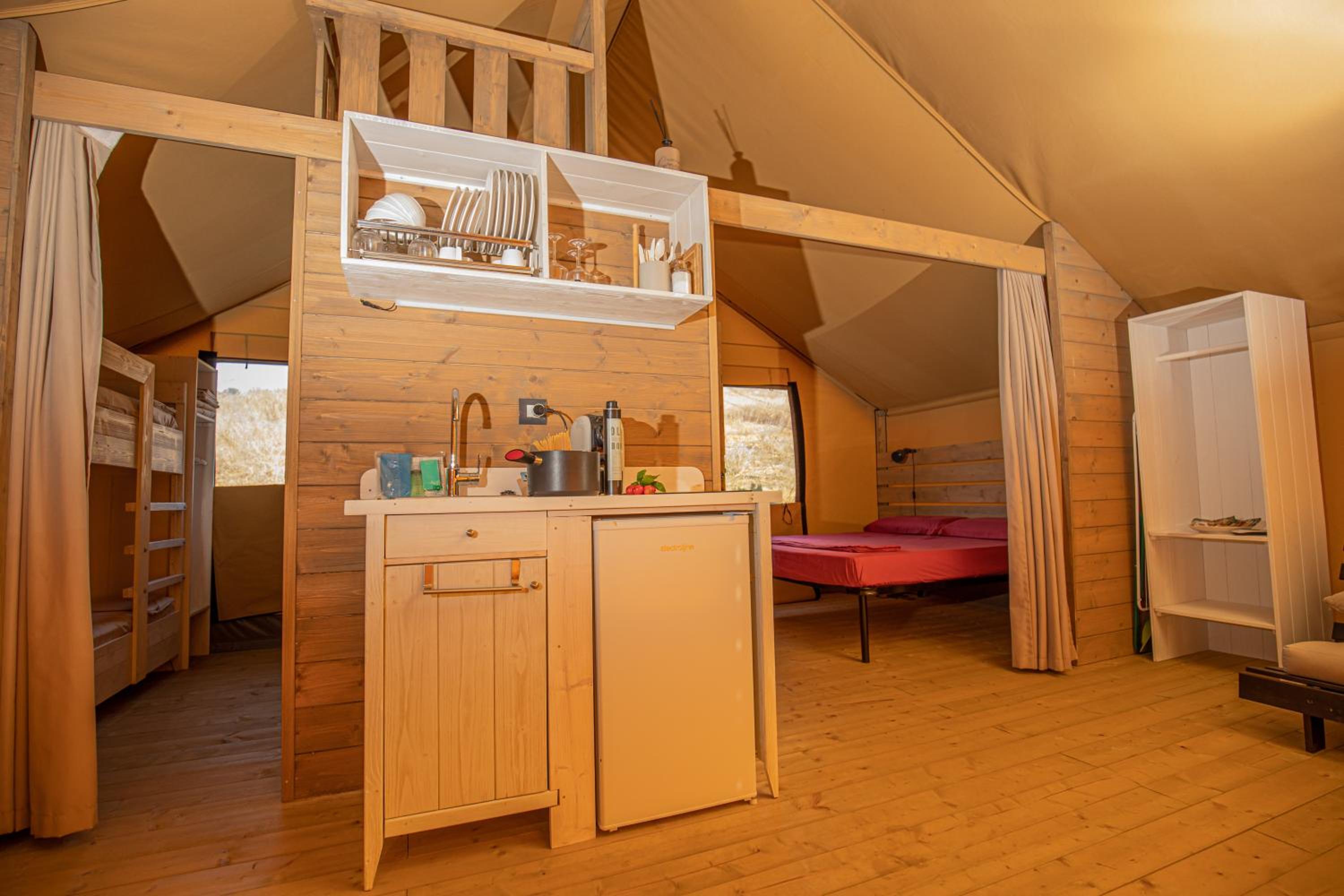  Family Tent  photo 1