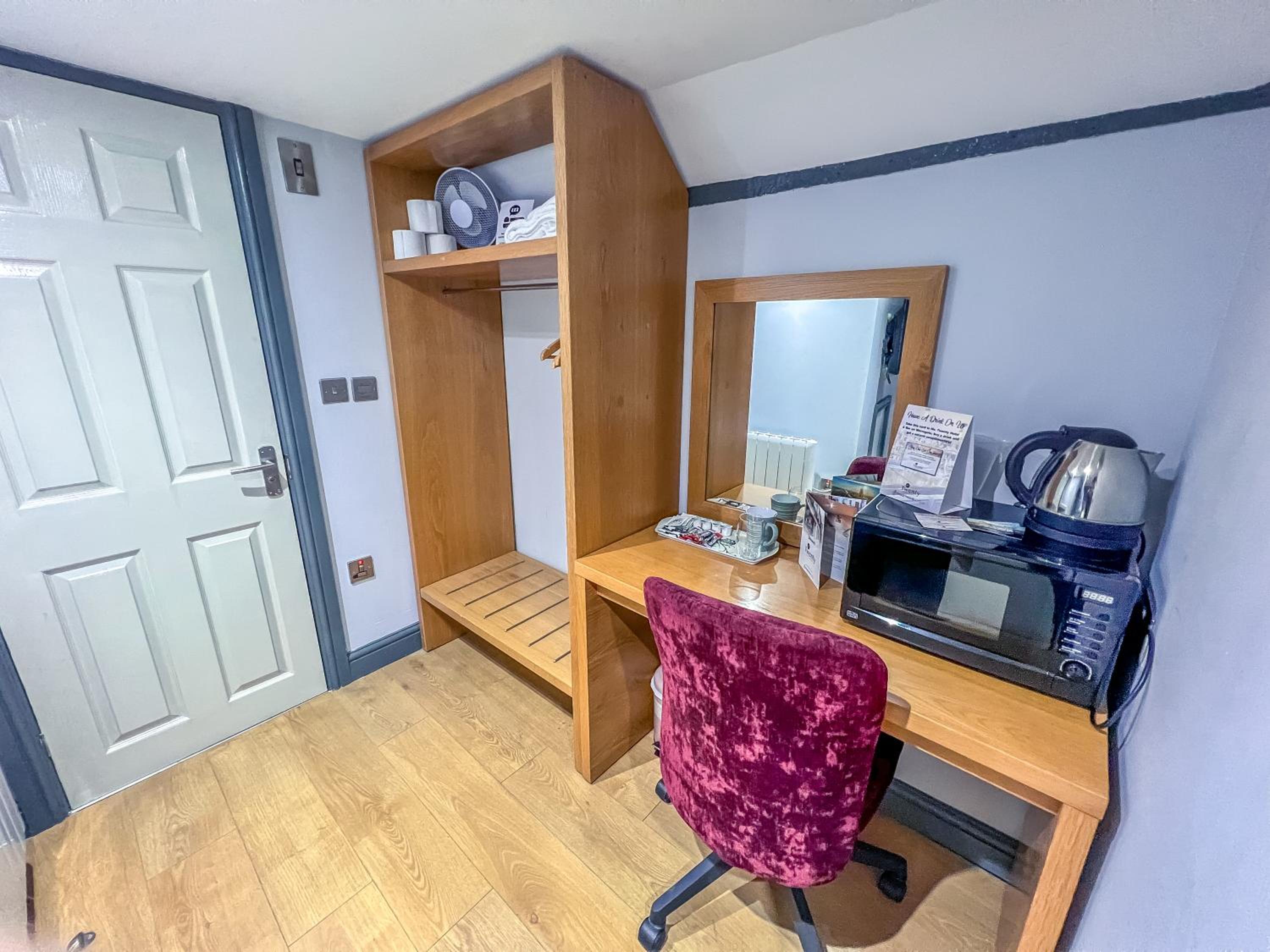 Small Single Room