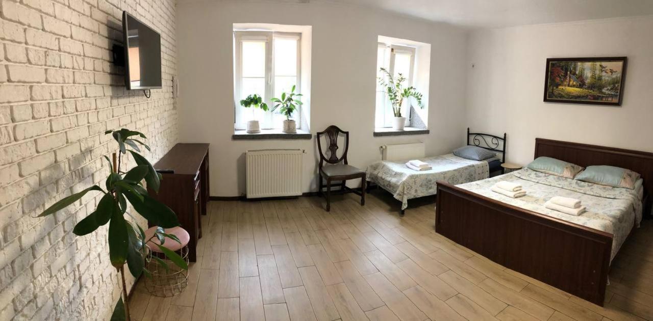 Large Double Room photo 1