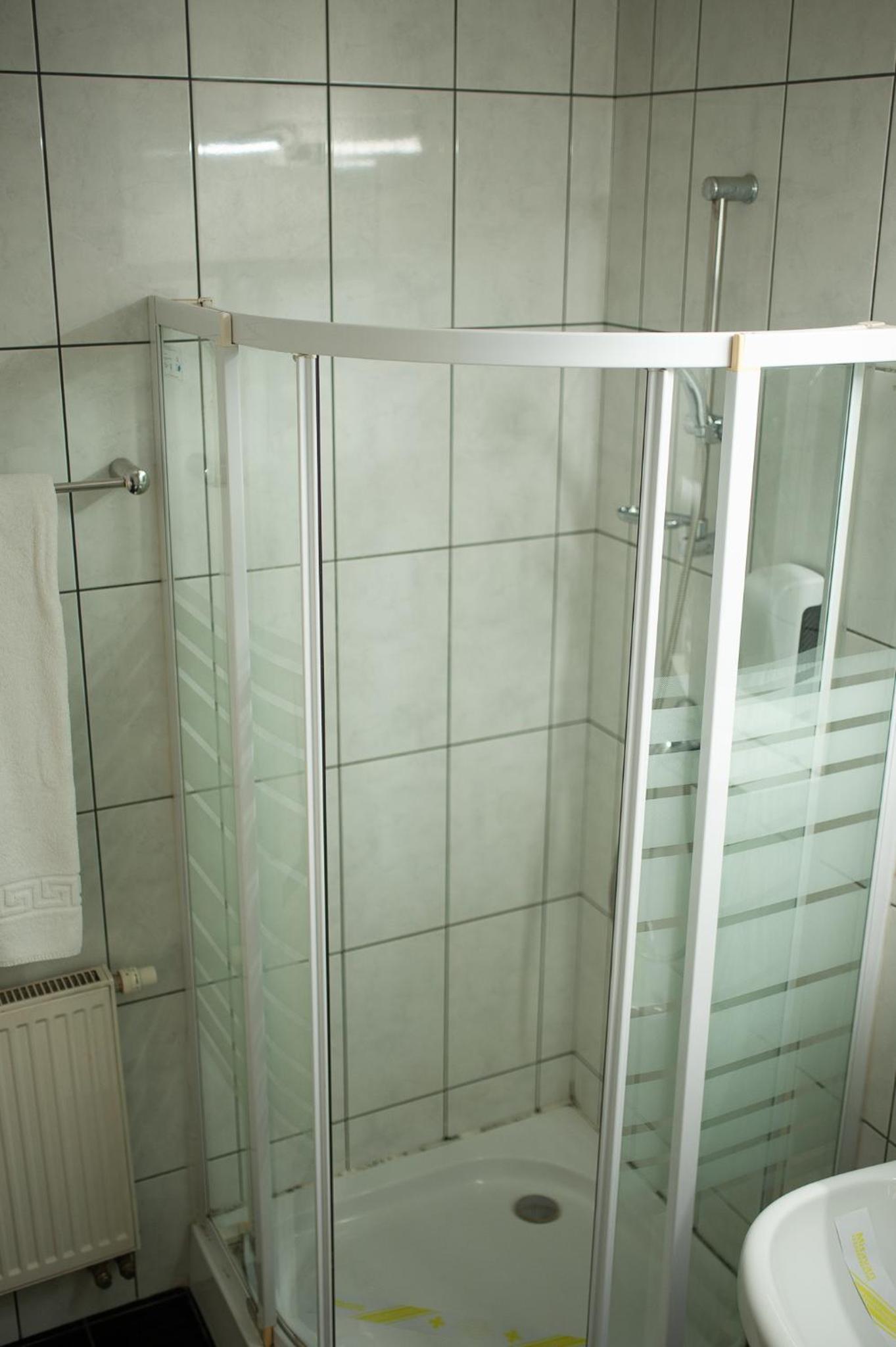 Standard Double Room - Photo 28