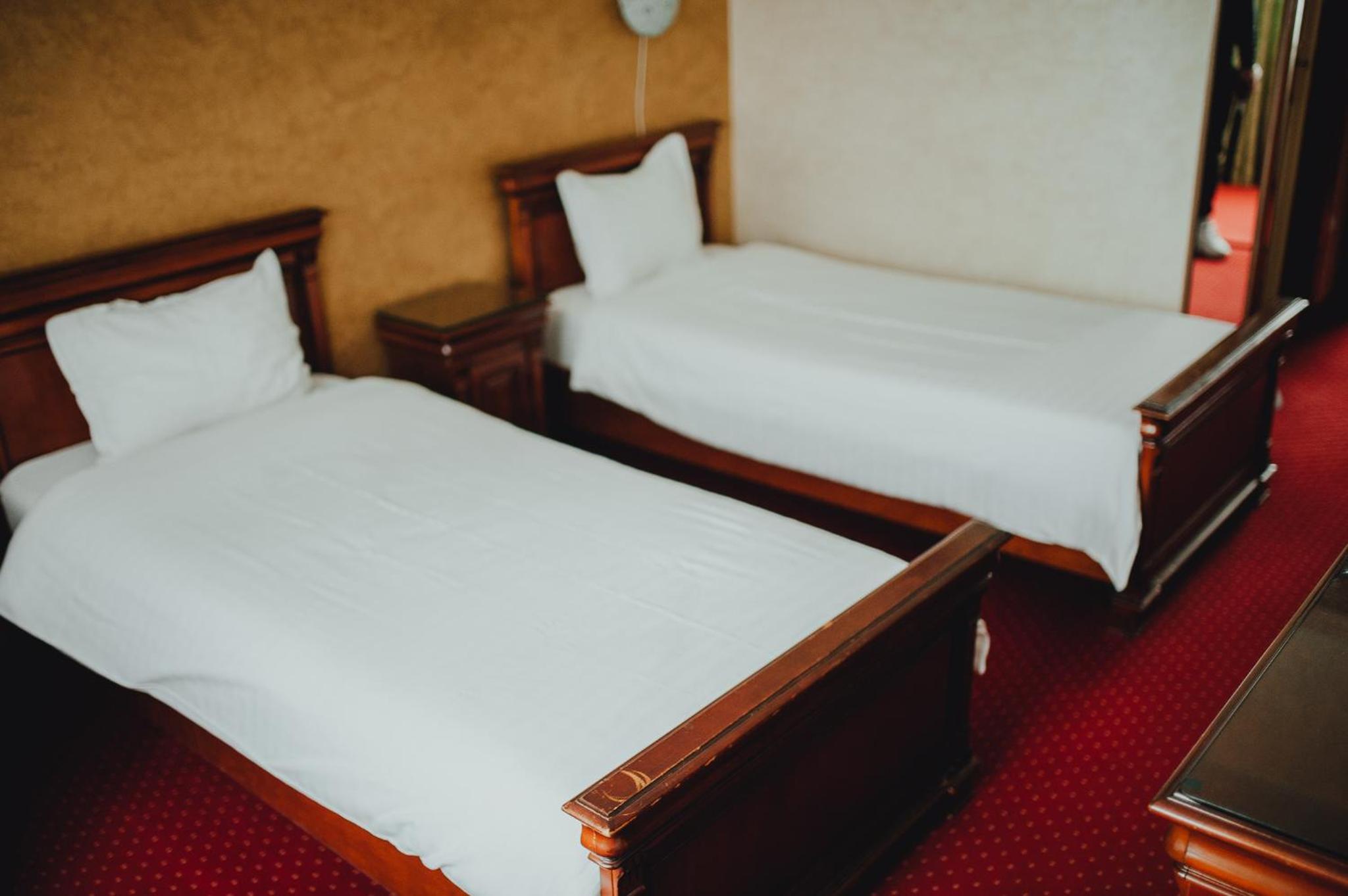 Standard Twin Room - Photo 3