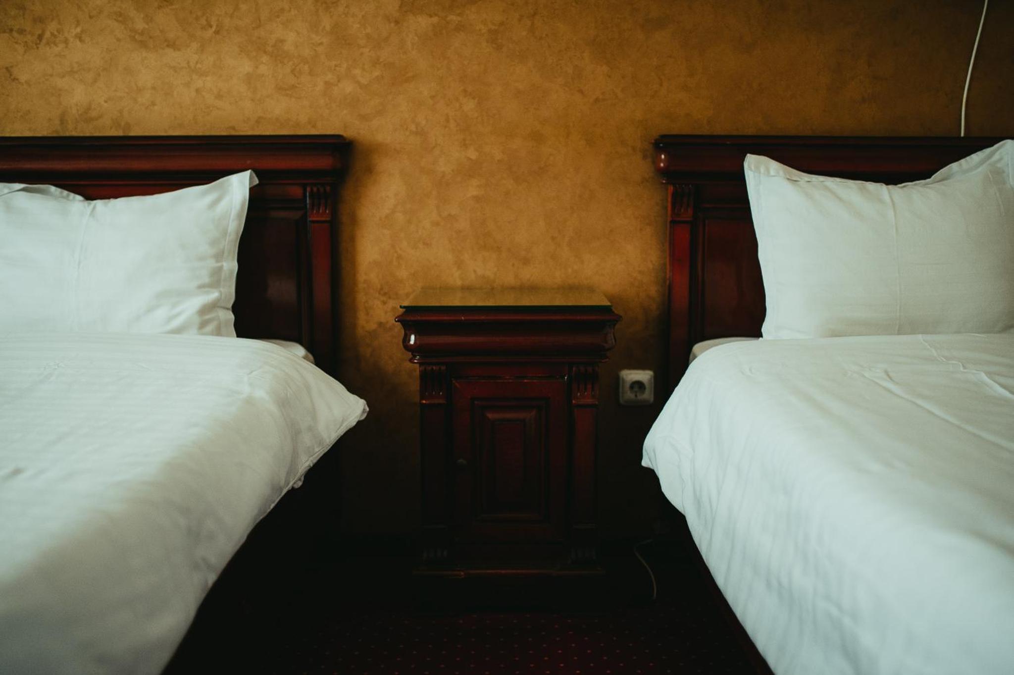 Standard Twin Room - Photo 2