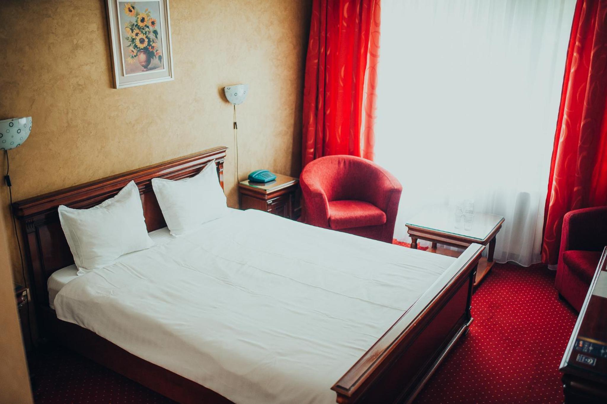 Standard Double Room - Photo 1
