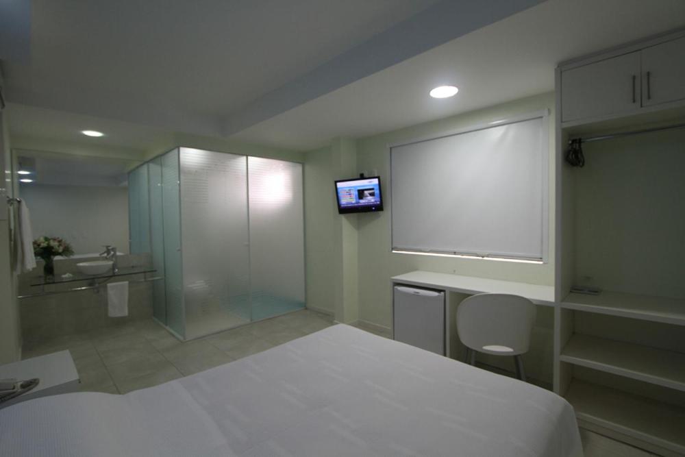 Suite - Photo 8