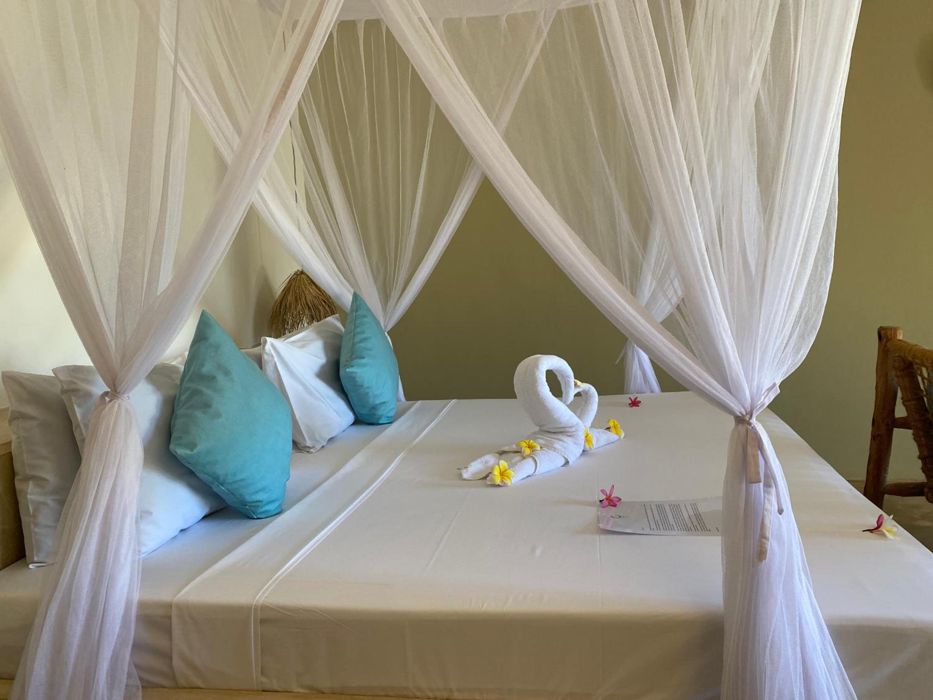 Deluxe Suite - Photo 10
