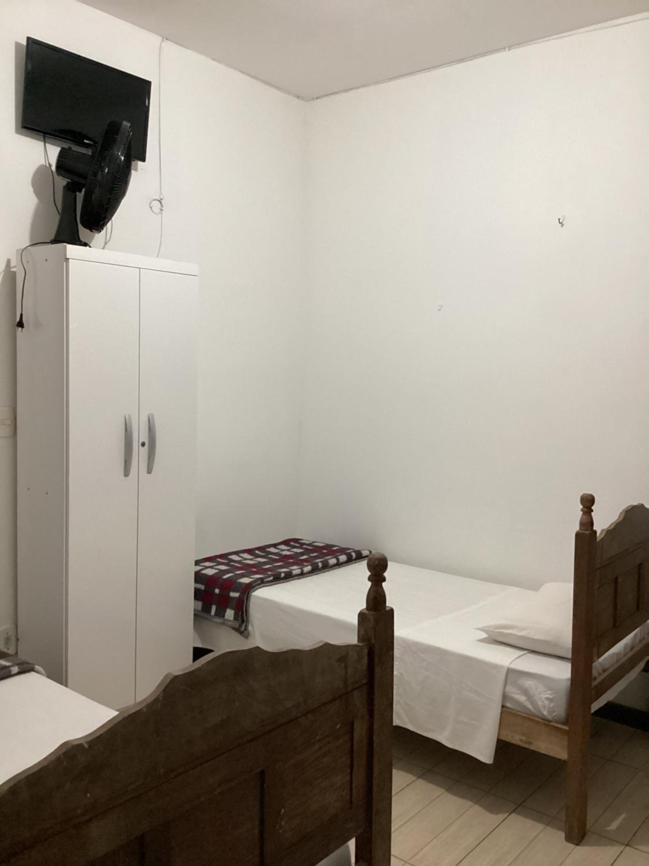 Quadruple Room with Private Bathroom photo 2