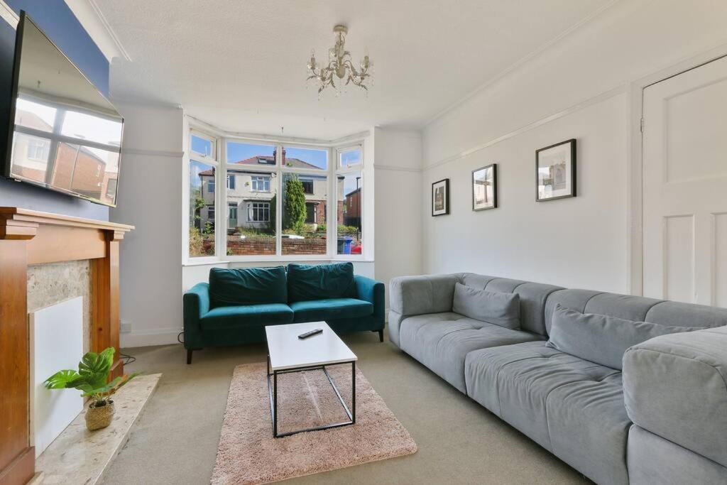 Apartment photo 2