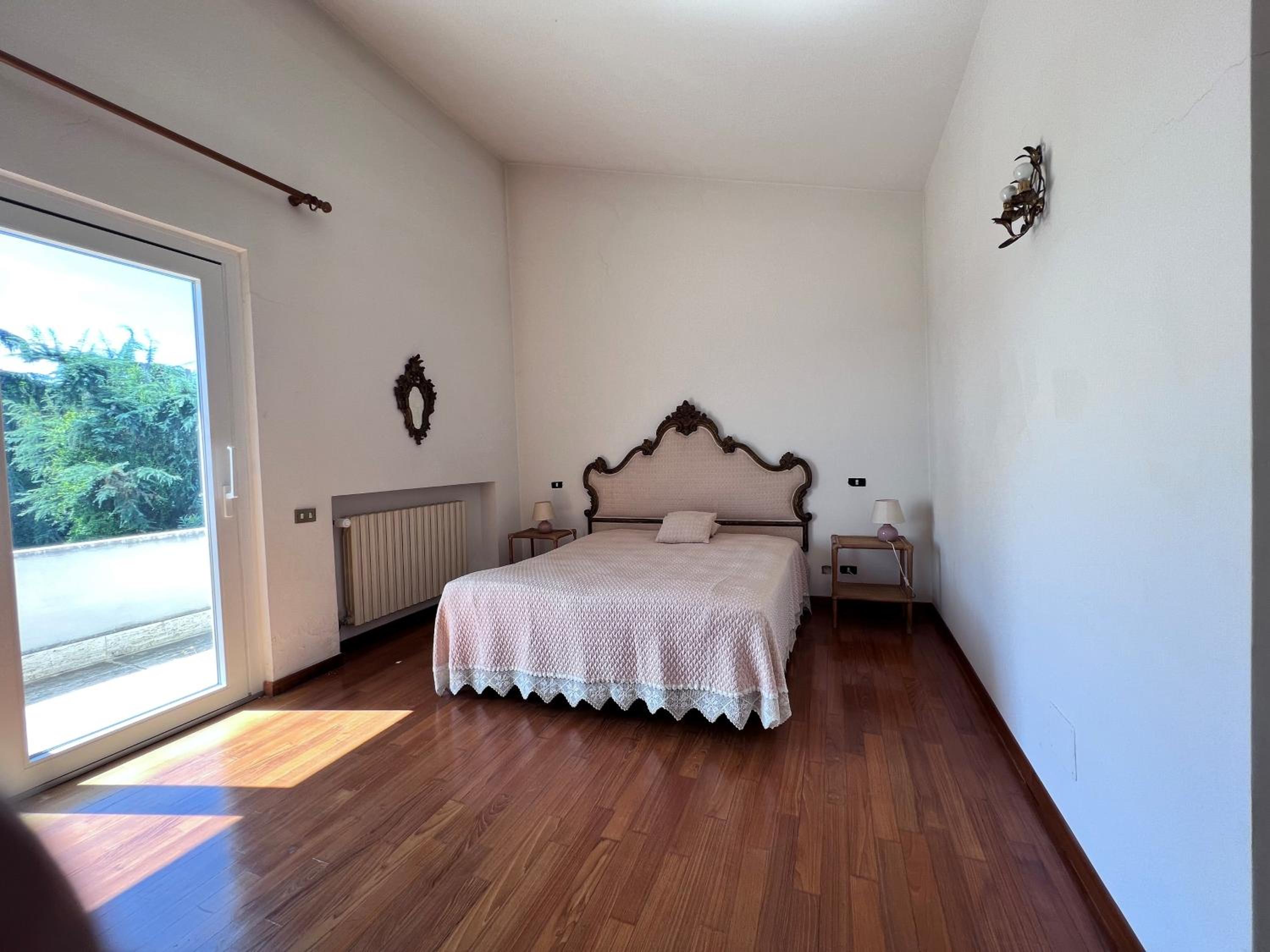Three-Bedroom Villa photo 2