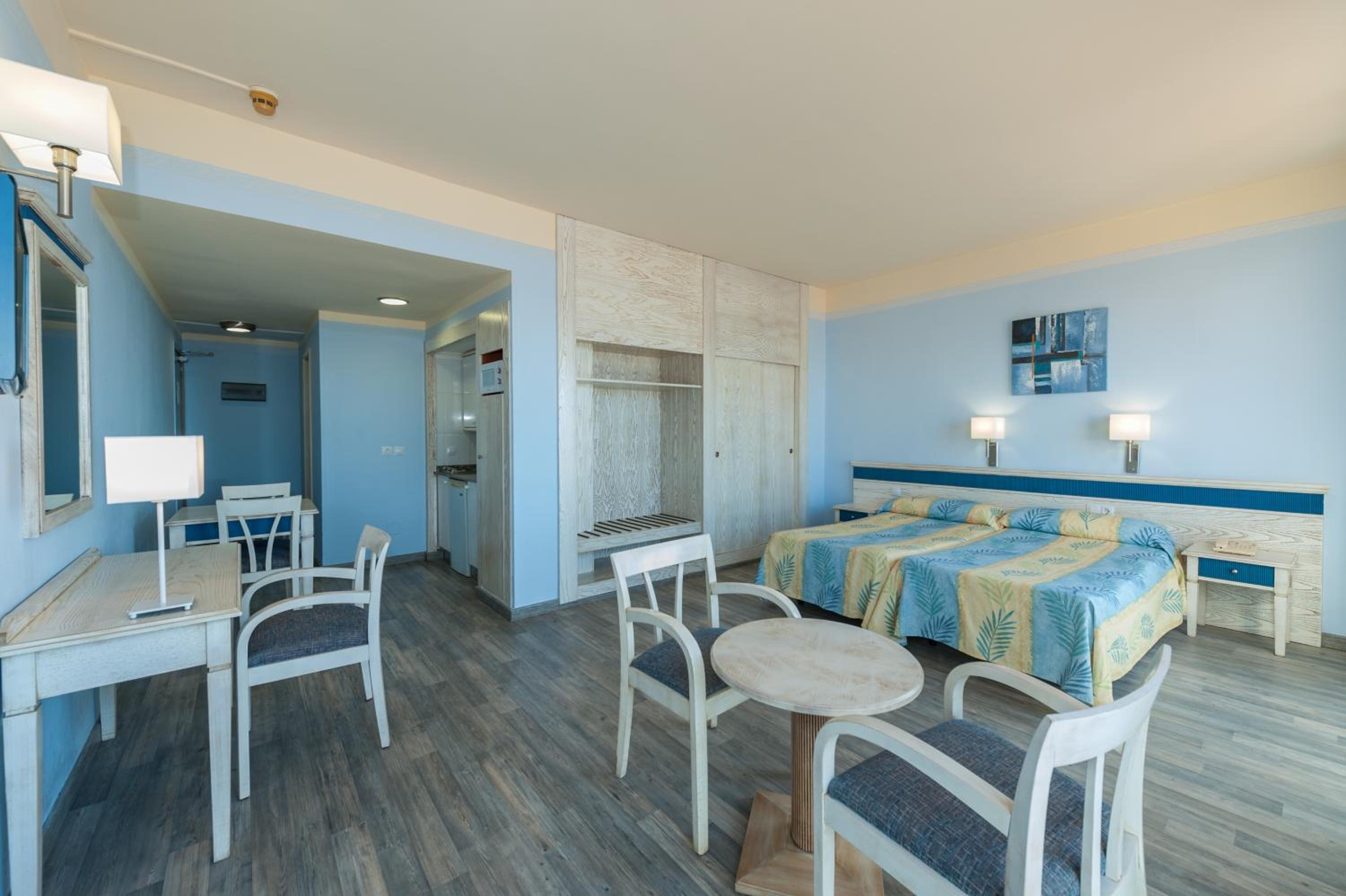 Studio with Sea View - Photo 2