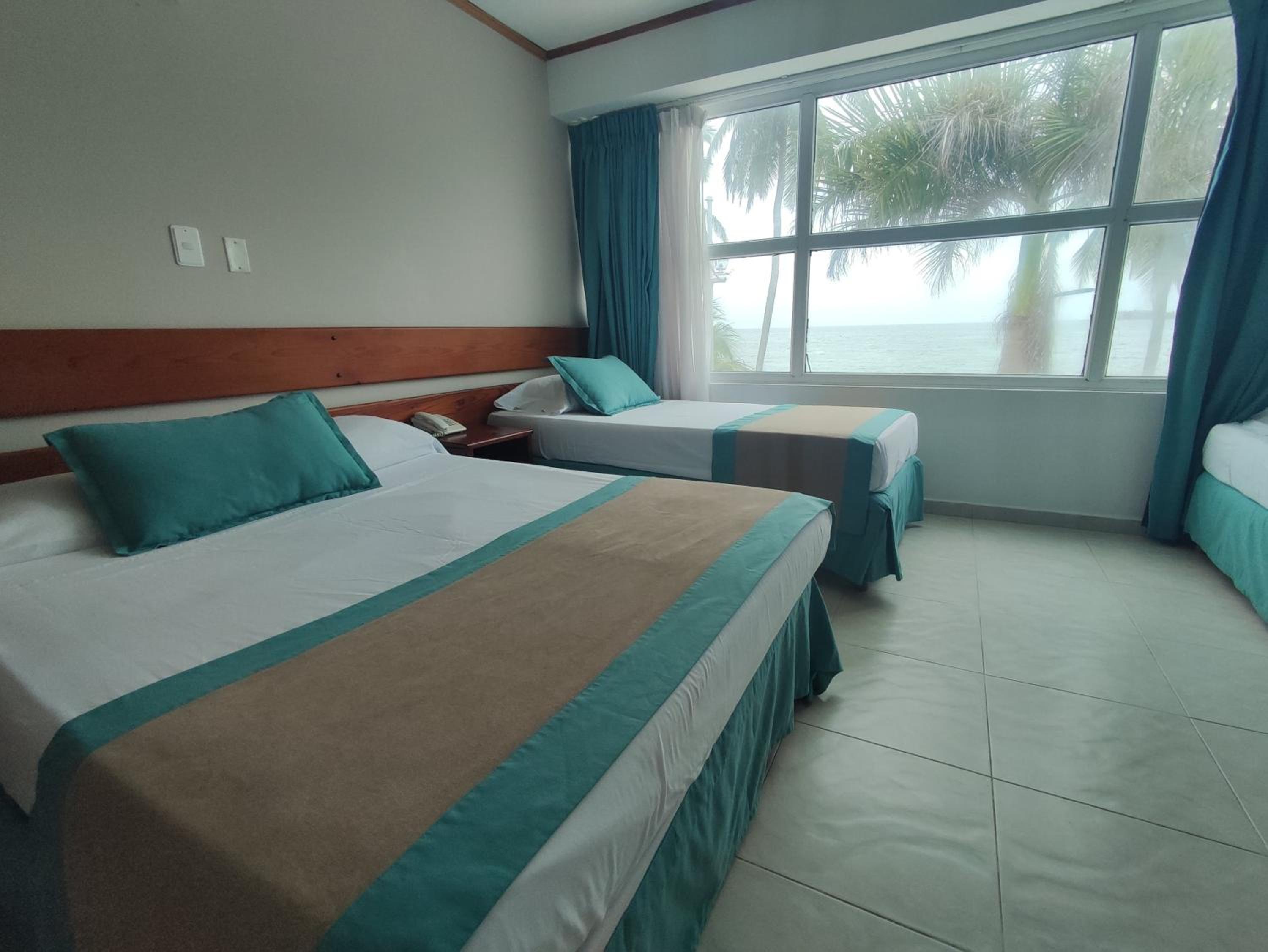 Superior Quadruple Room photo 3