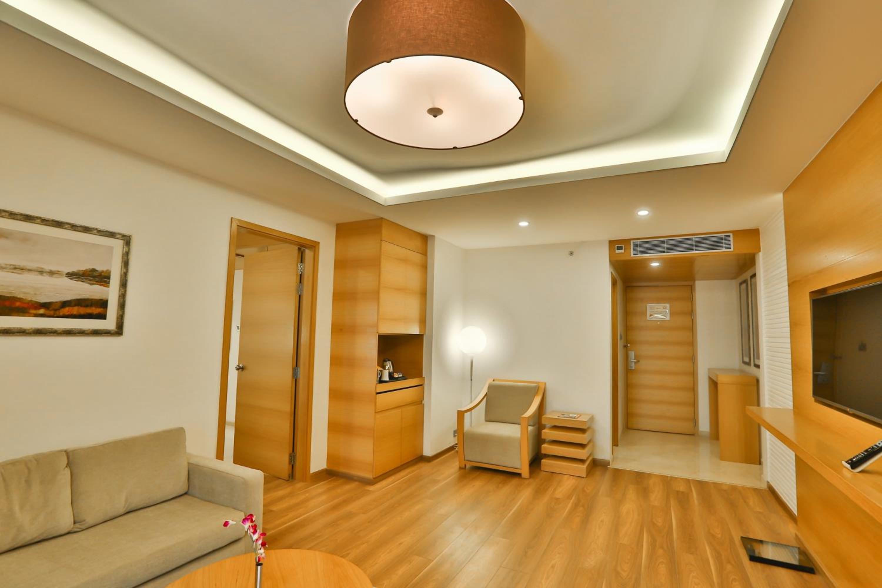 Club Suite - Photo 5
