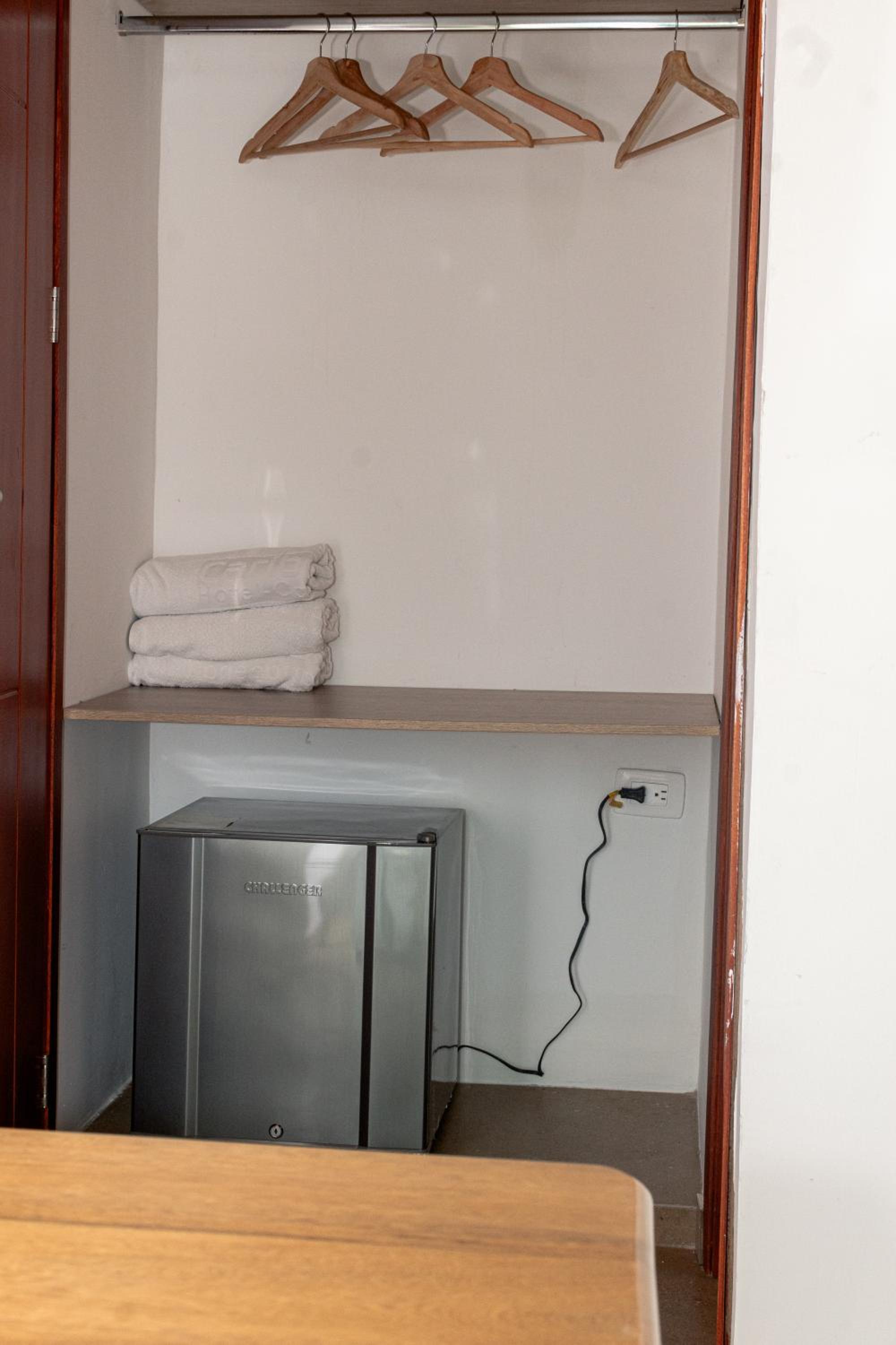 Triple Room with Balcony - Photo 9