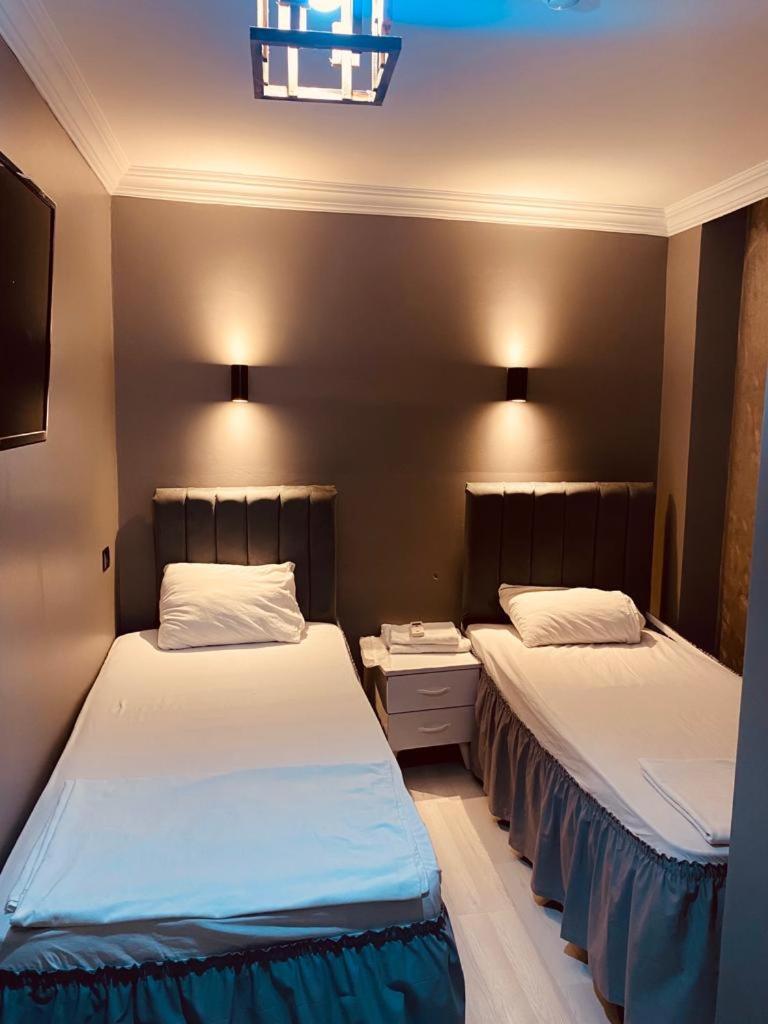 Small Twin Room photo 1