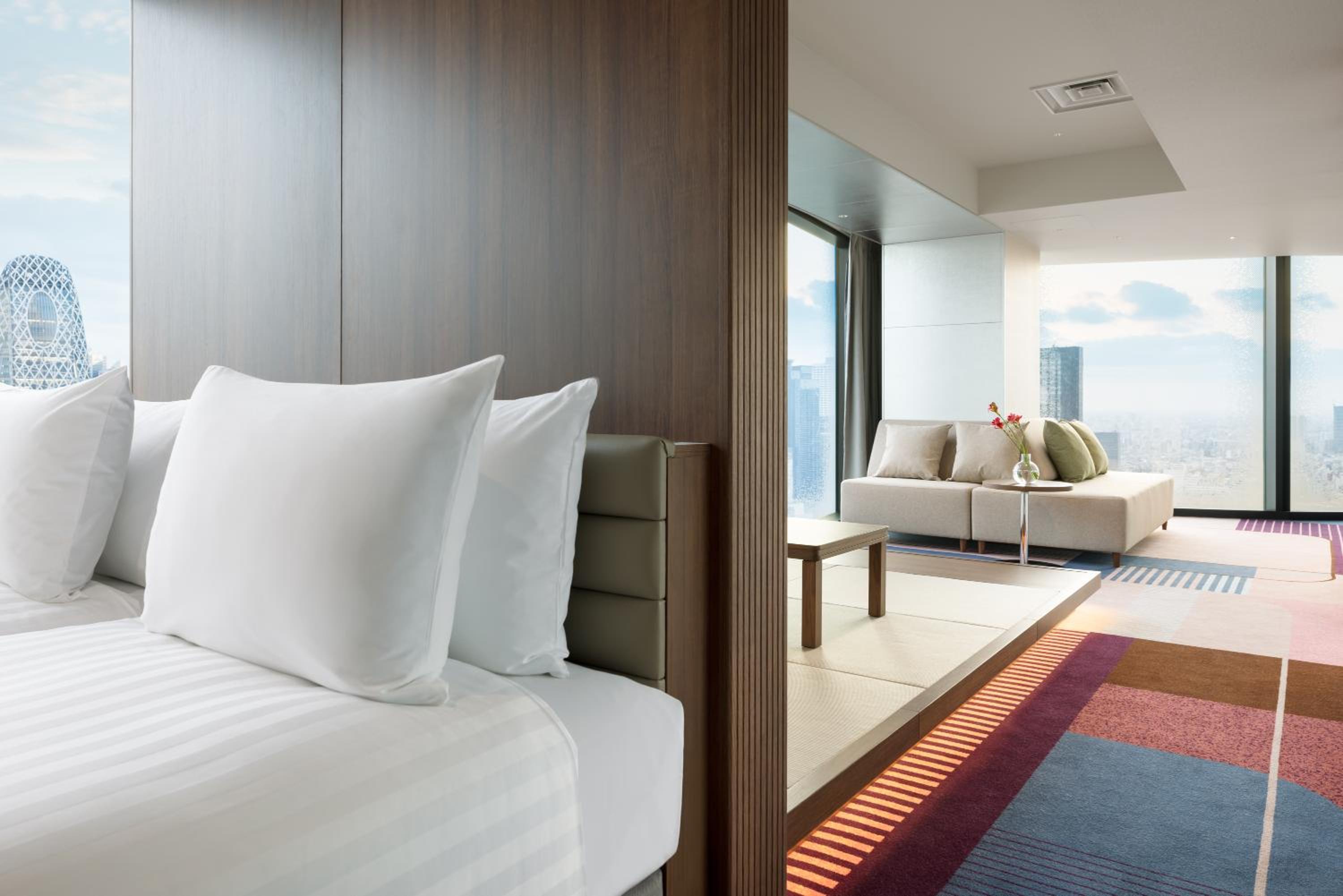 Premier Suite Twin photo 1