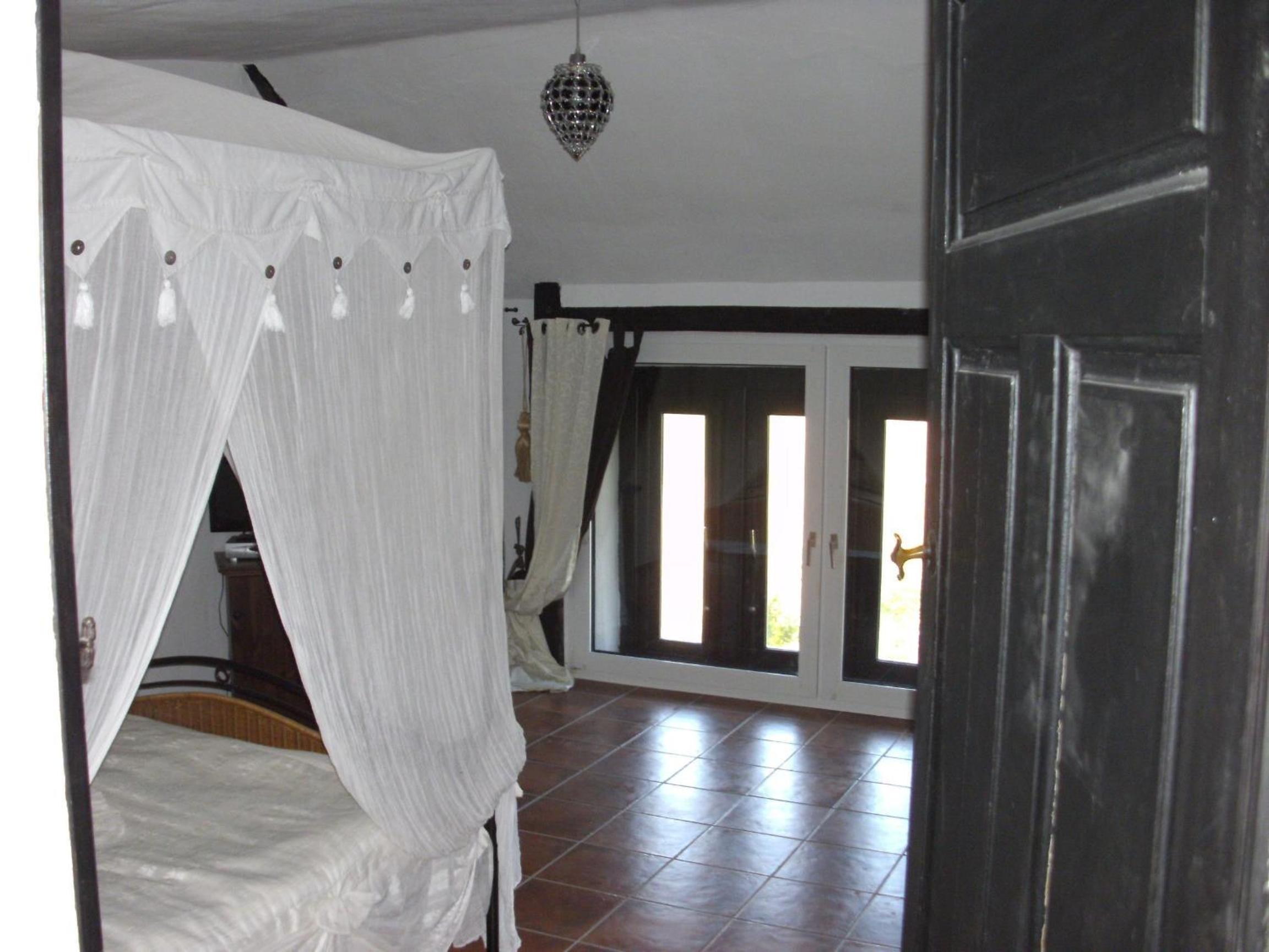 Double Room with Private Bathroom photo 1