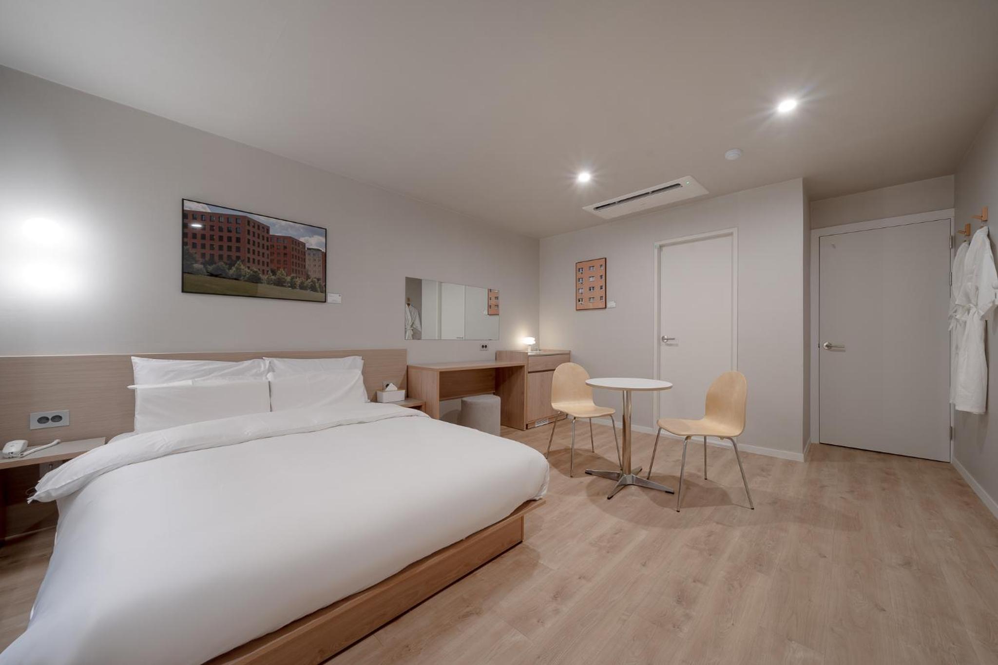 Standard Double Room - Photo 1