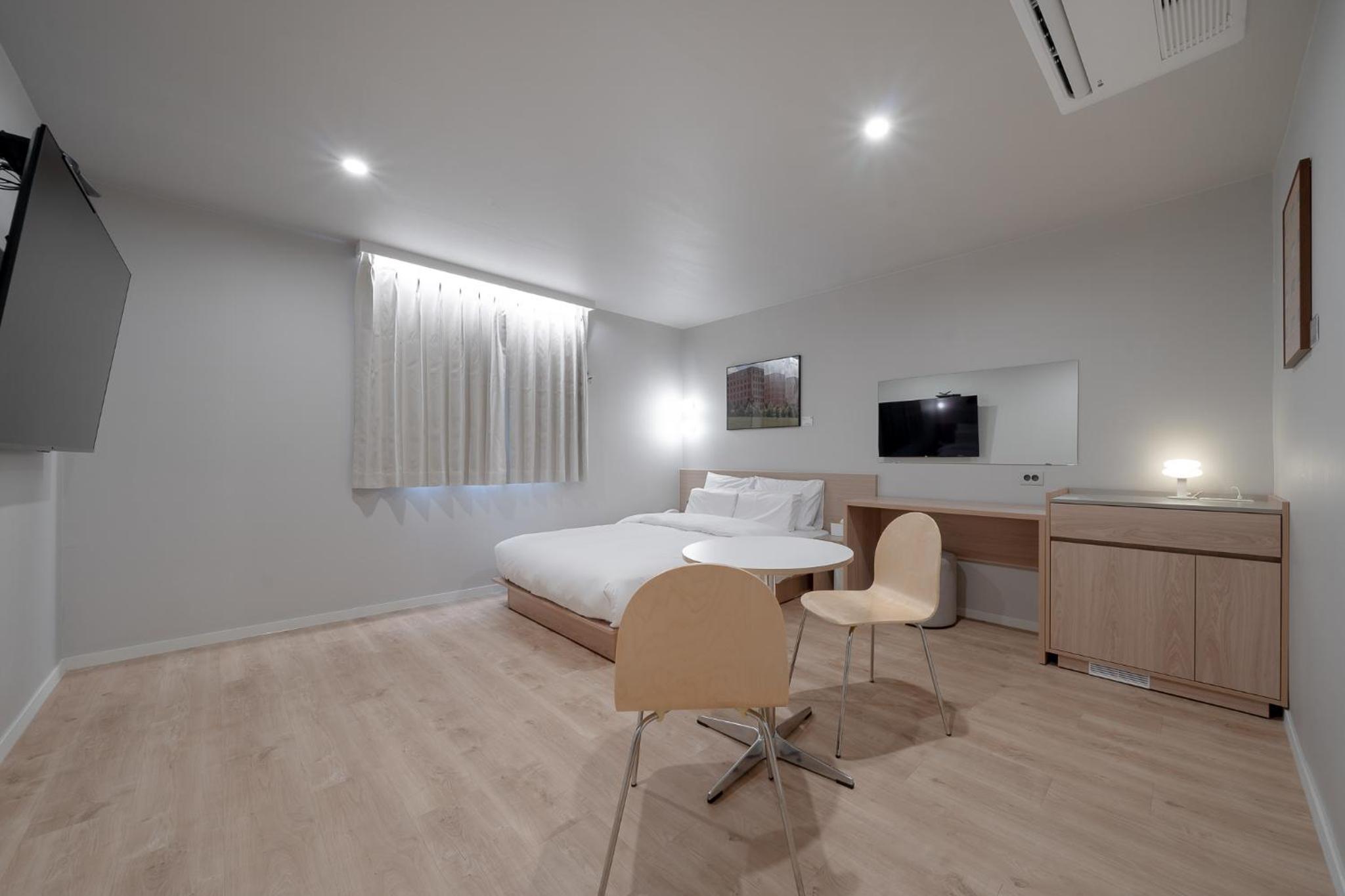 Standard Double Room - Photo 4