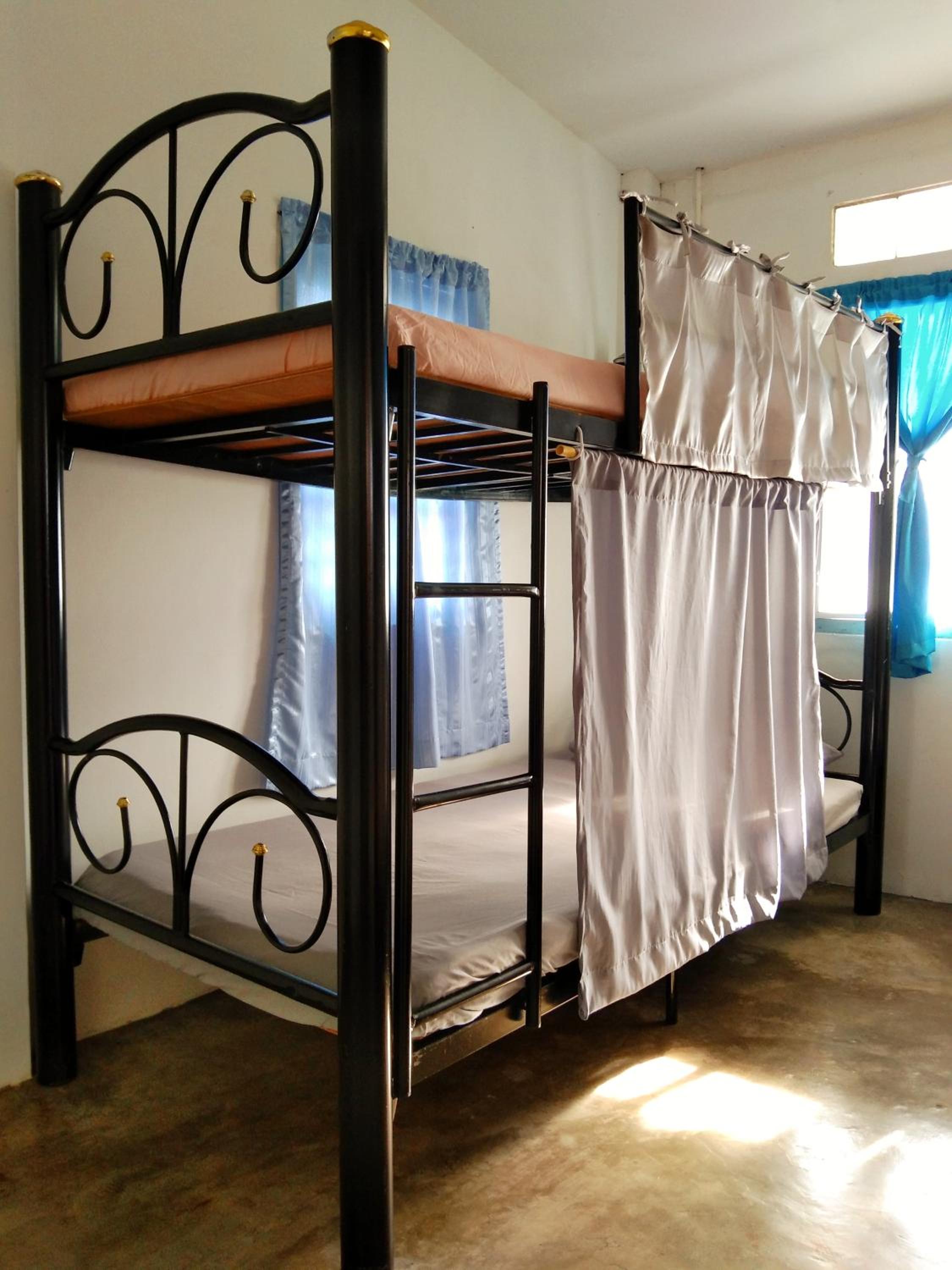 Bed in 4-Bed Dormitory Room photo 3