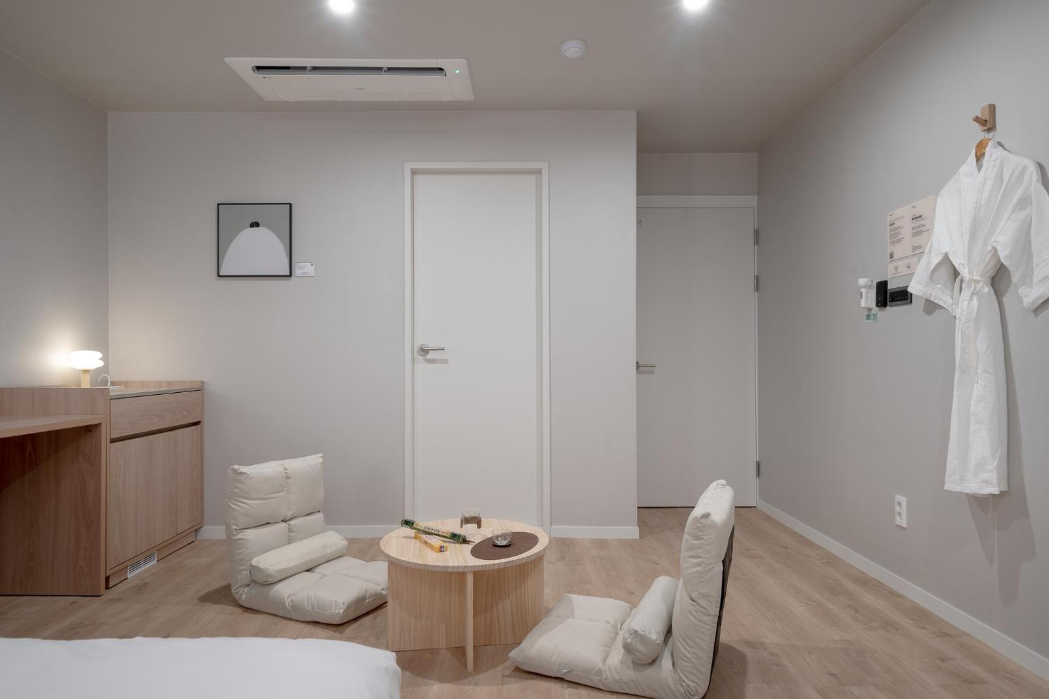 Deluxe Single Room - Photo 4