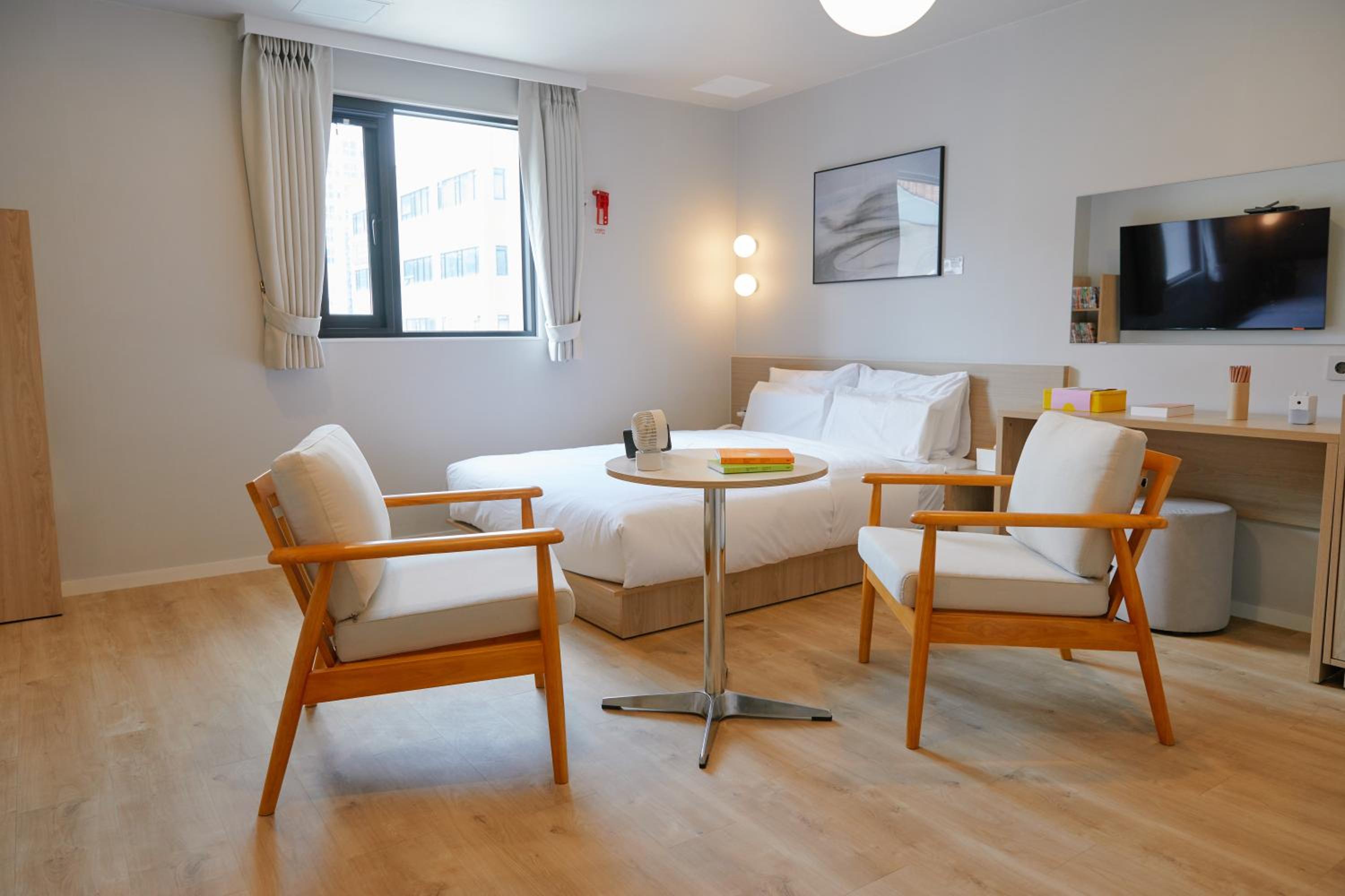 Double Room - Photo 8