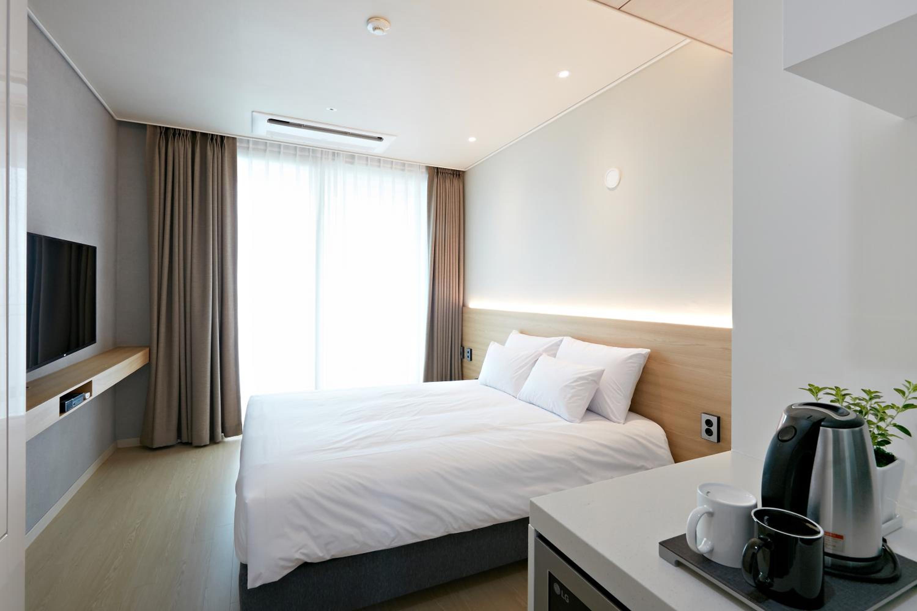 Deluxe Dobule with Terrace (Half Ocean View) - Photo 2