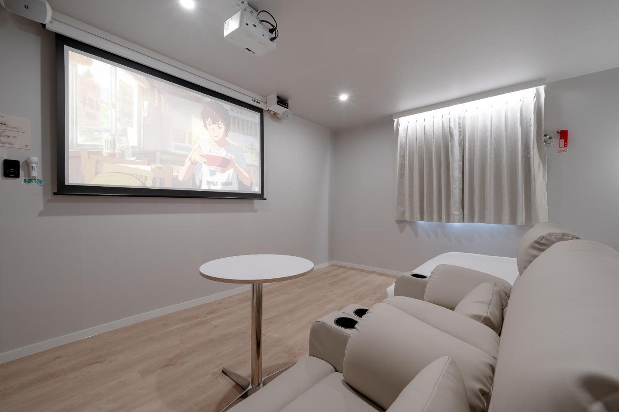 Standard Suite Room - Photo 5