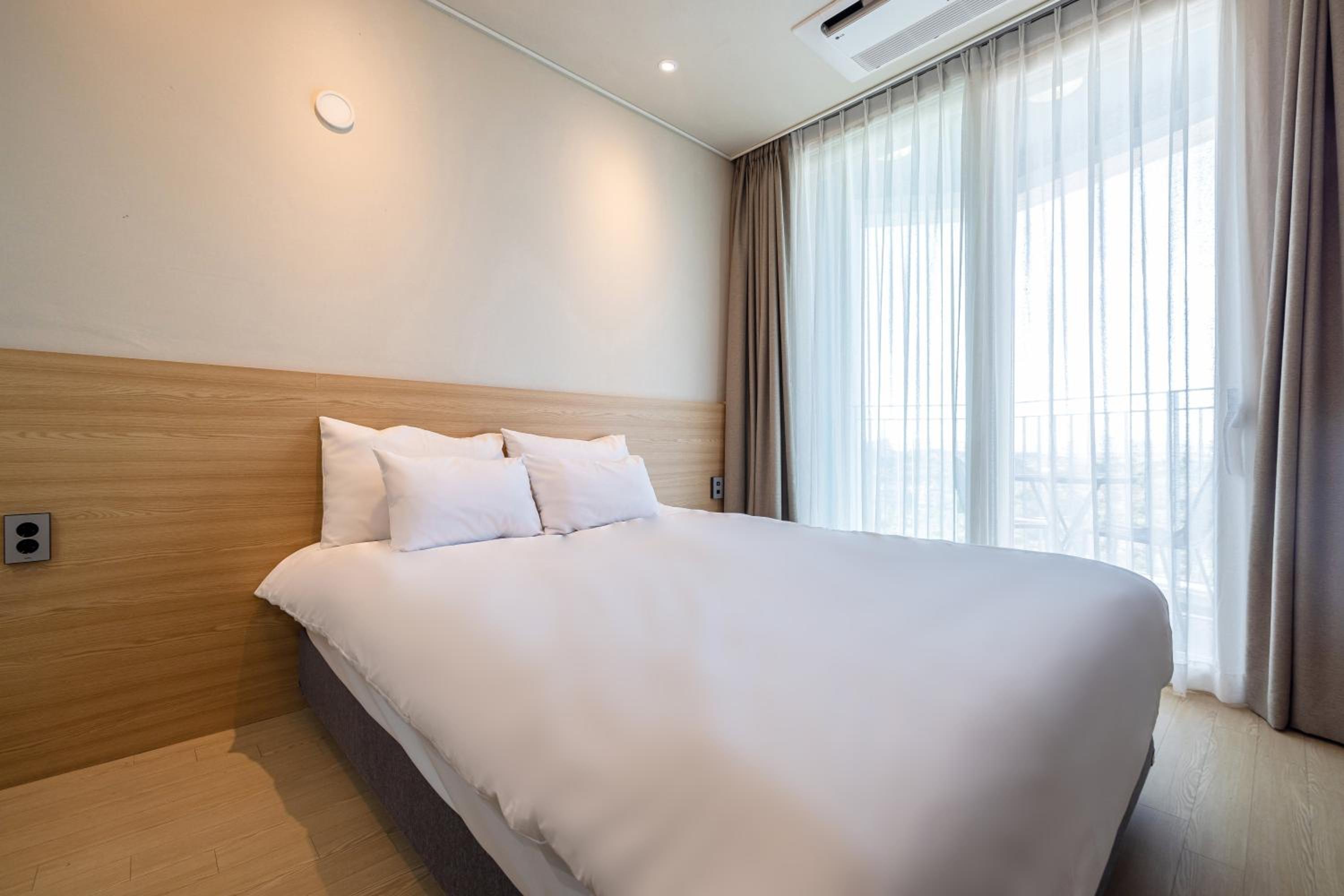 Deluxe Dobule with Terrace (Ocean View) - Photo 7