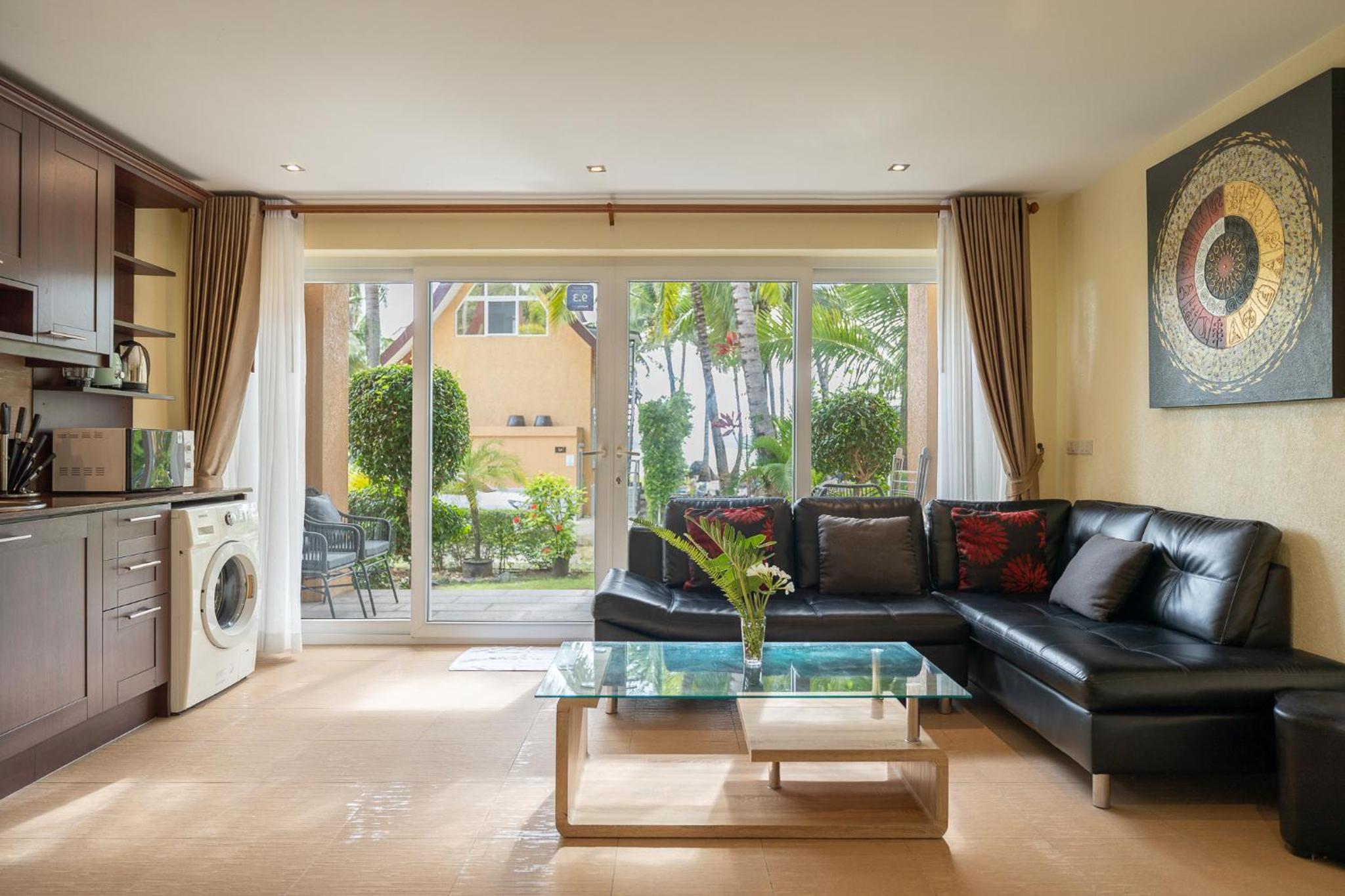 Three-Bedroom Villa with Sea View  - Photo 12