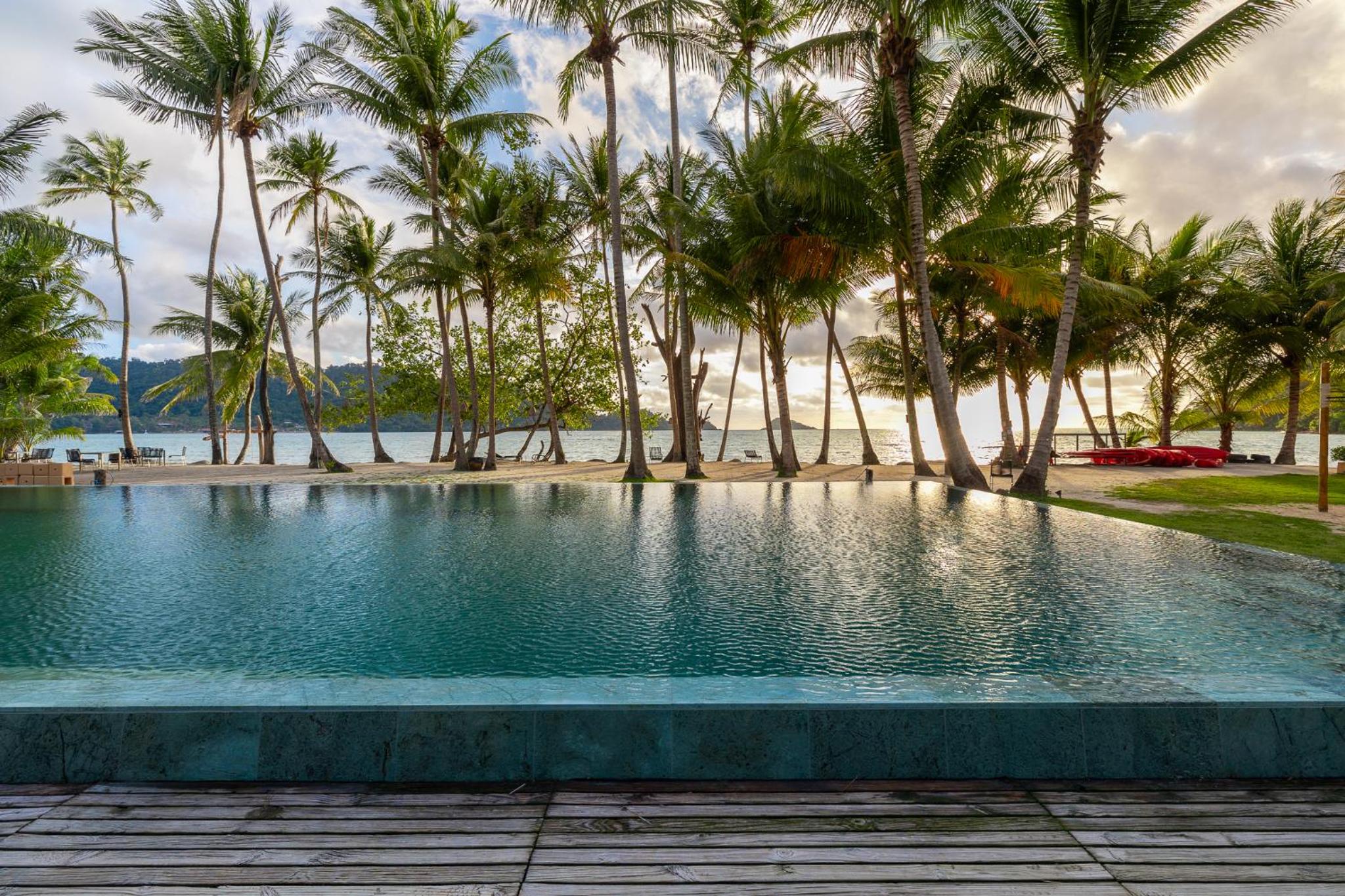 Three-Bedroom Villa with Sea View  - Photo 26